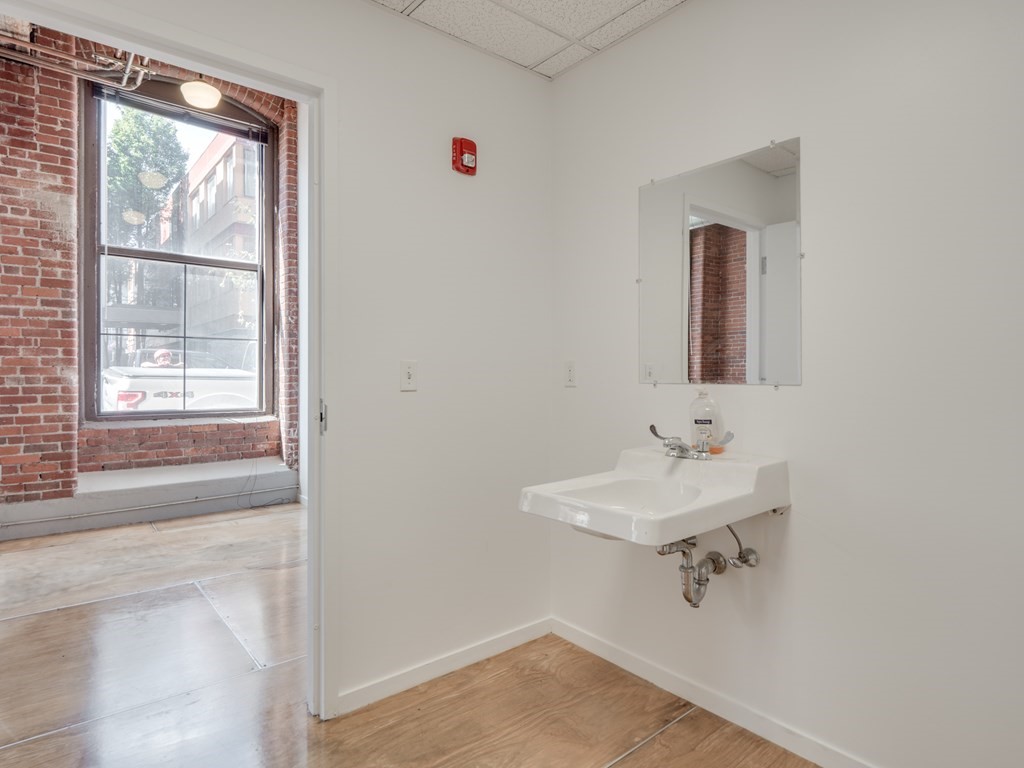 330 West 2nd St Unit 4, South Boston, Boston, MA 02127 - Image 12
