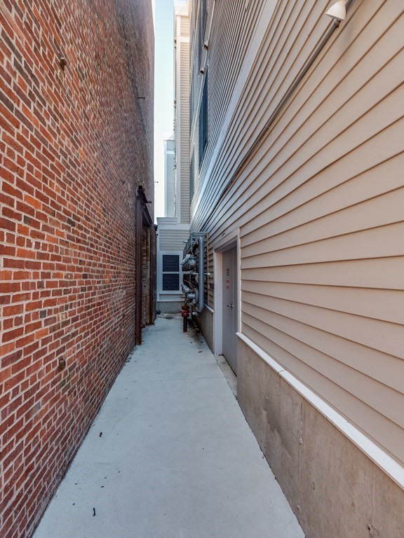 330 West 2nd St Unit 4, South Boston, Boston, MA 02127 - Image 22