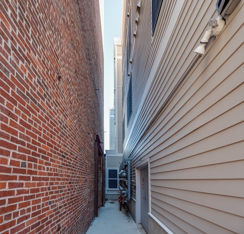 330 West 2nd St Unit 4, South Boston, Boston, MA 02127 - Image 24