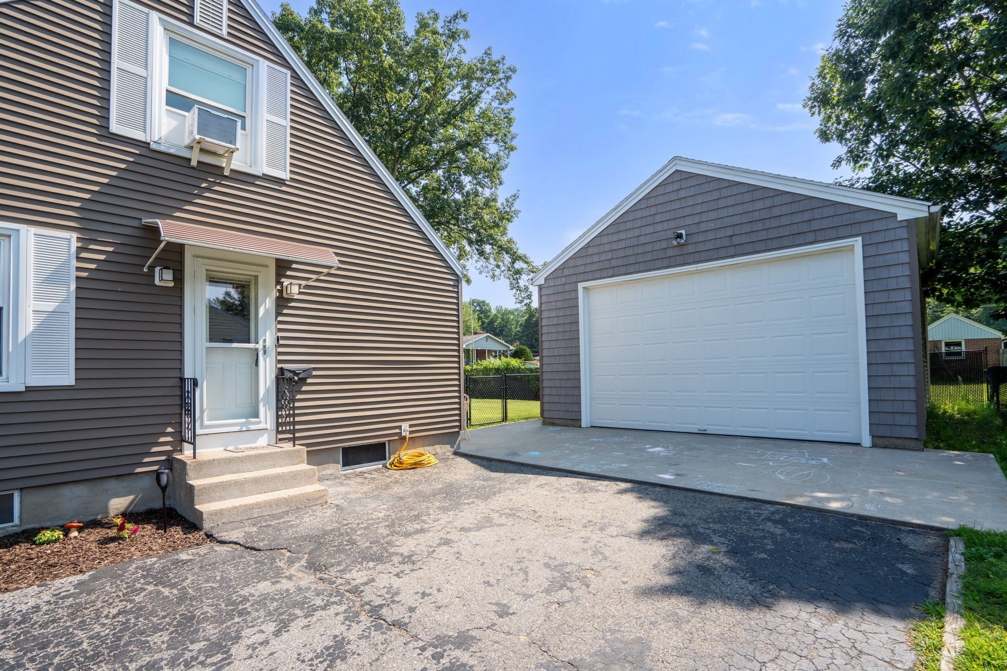 chicopee - #73418435