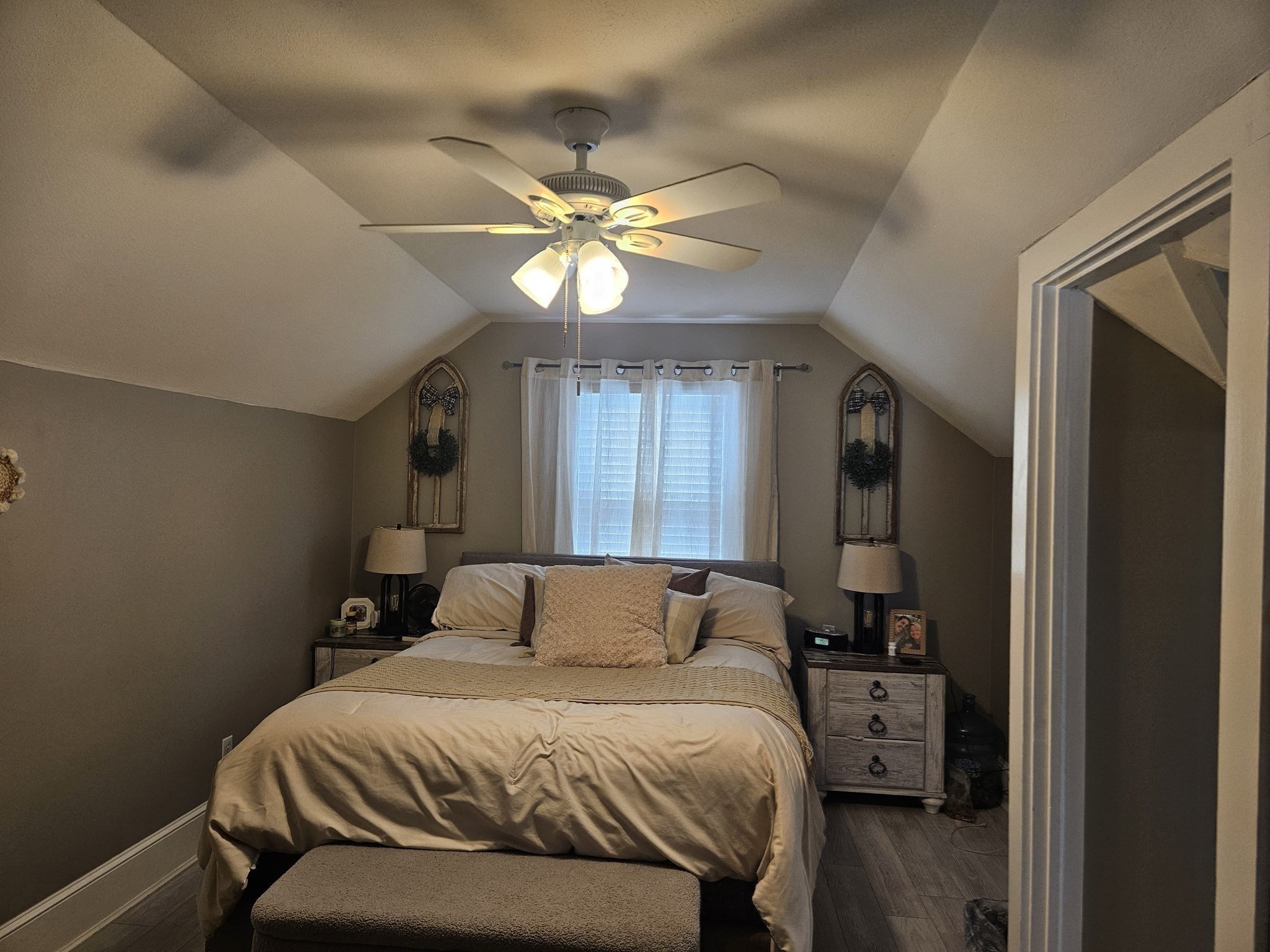 new-bedford - #73418462