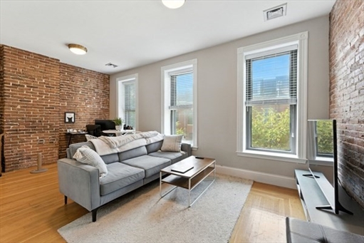 19 Medford St, Apt U2