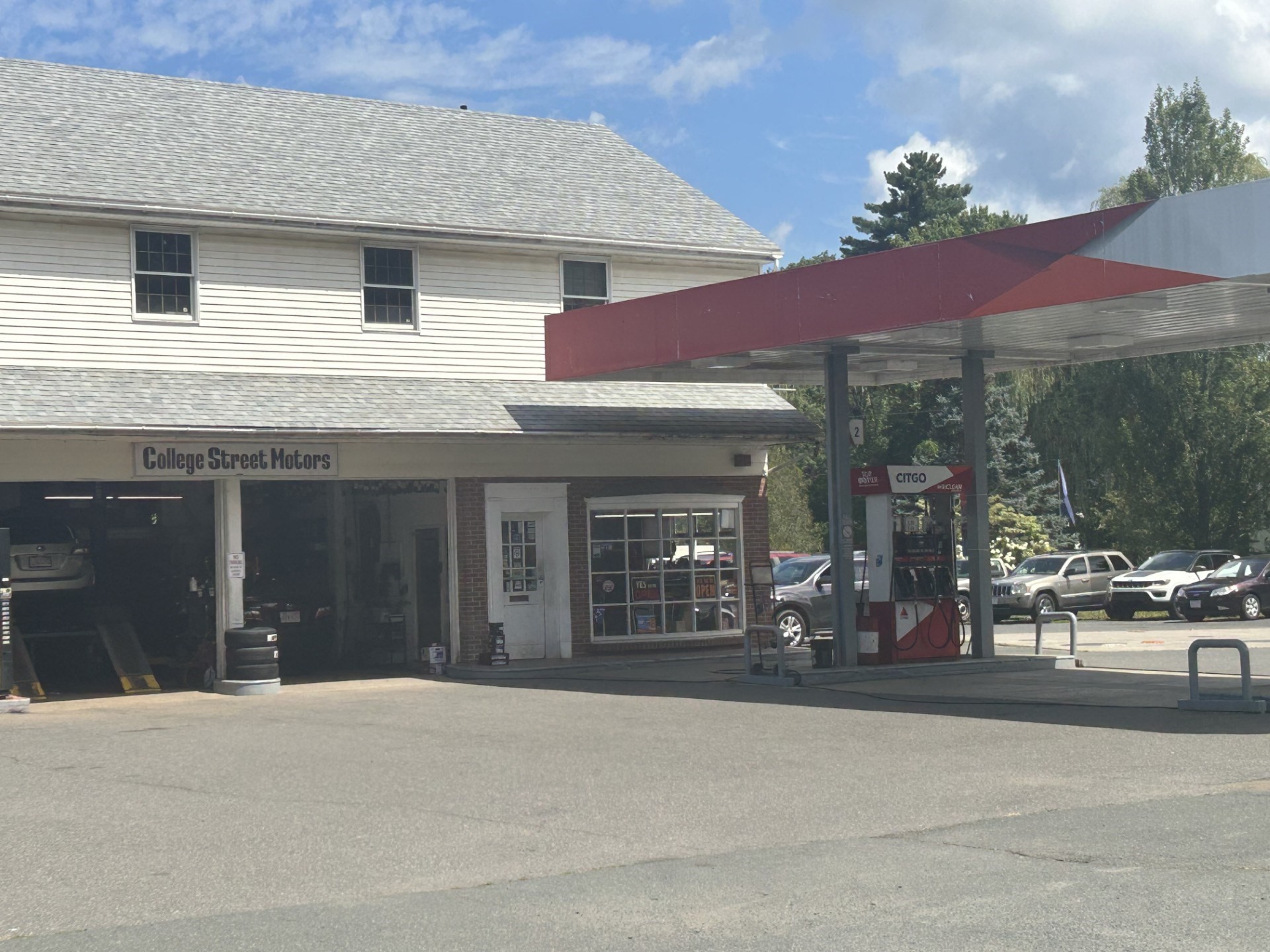 260 College St., Amherst, MA 01002 - Image 3