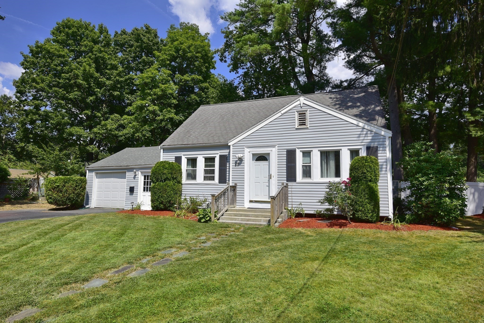 28 Norfolk Place, Sharon, MA 02067 - Image 3