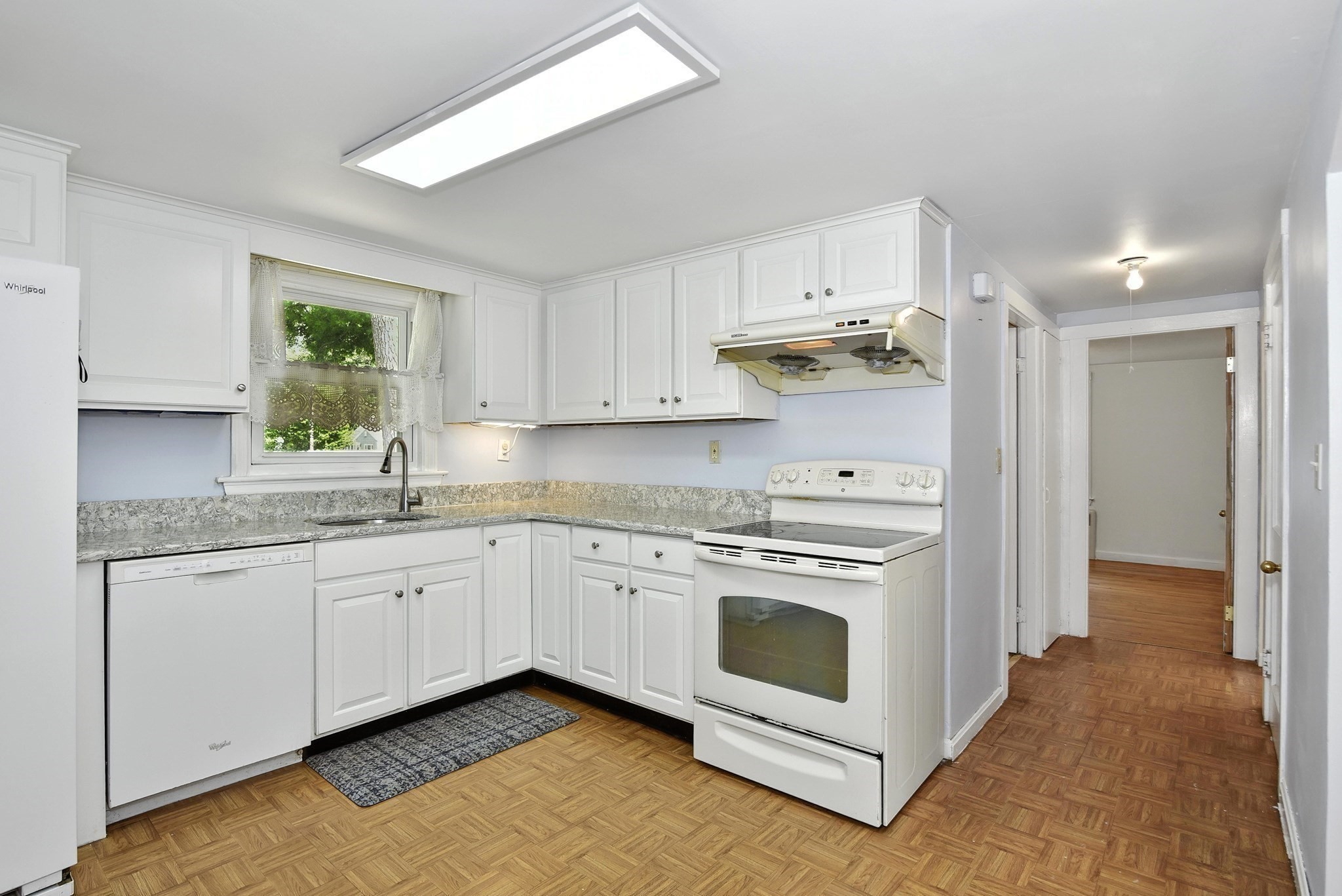 28 Norfolk Place, Sharon, MA 02067 - Image 7
