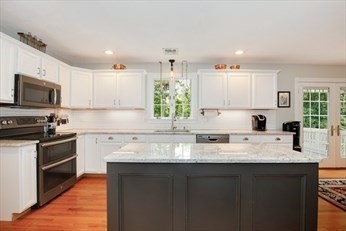 117 Perkins Row, Topsfield, MA 01983 - Image 9