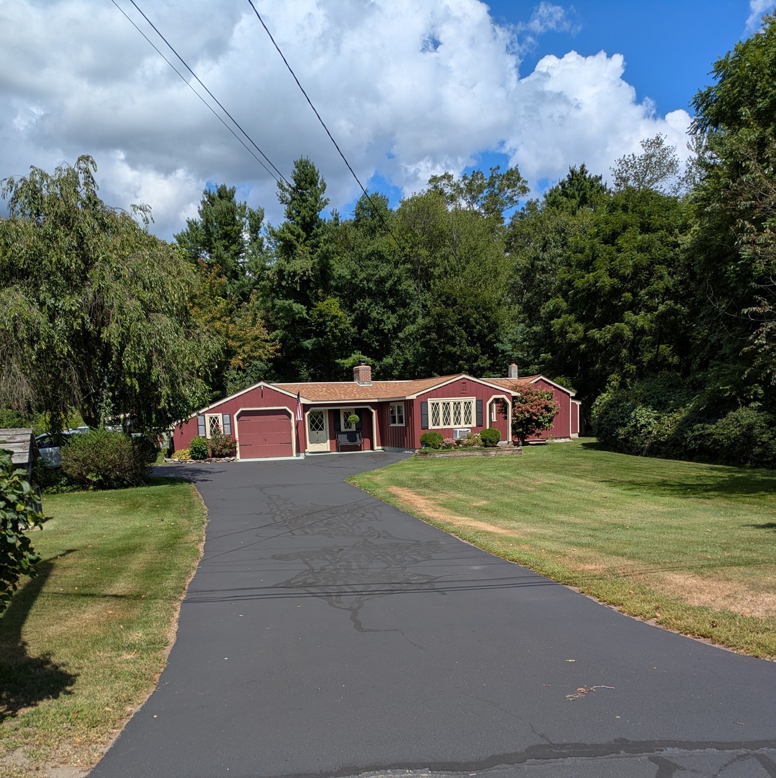 12 Lovering St, Medway, MA 02053