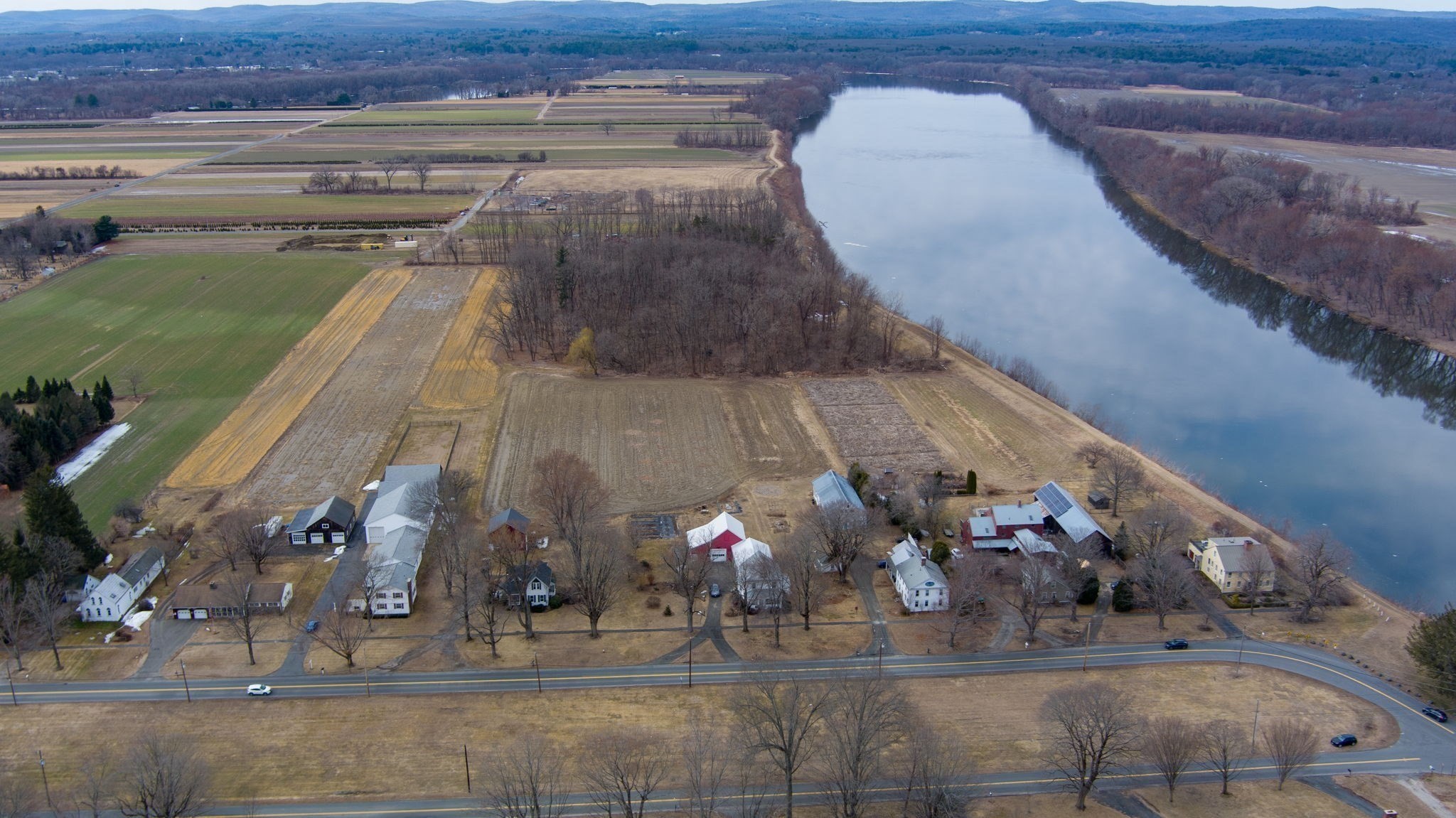 11 West St, Hadley, MA 01035 - Image 40