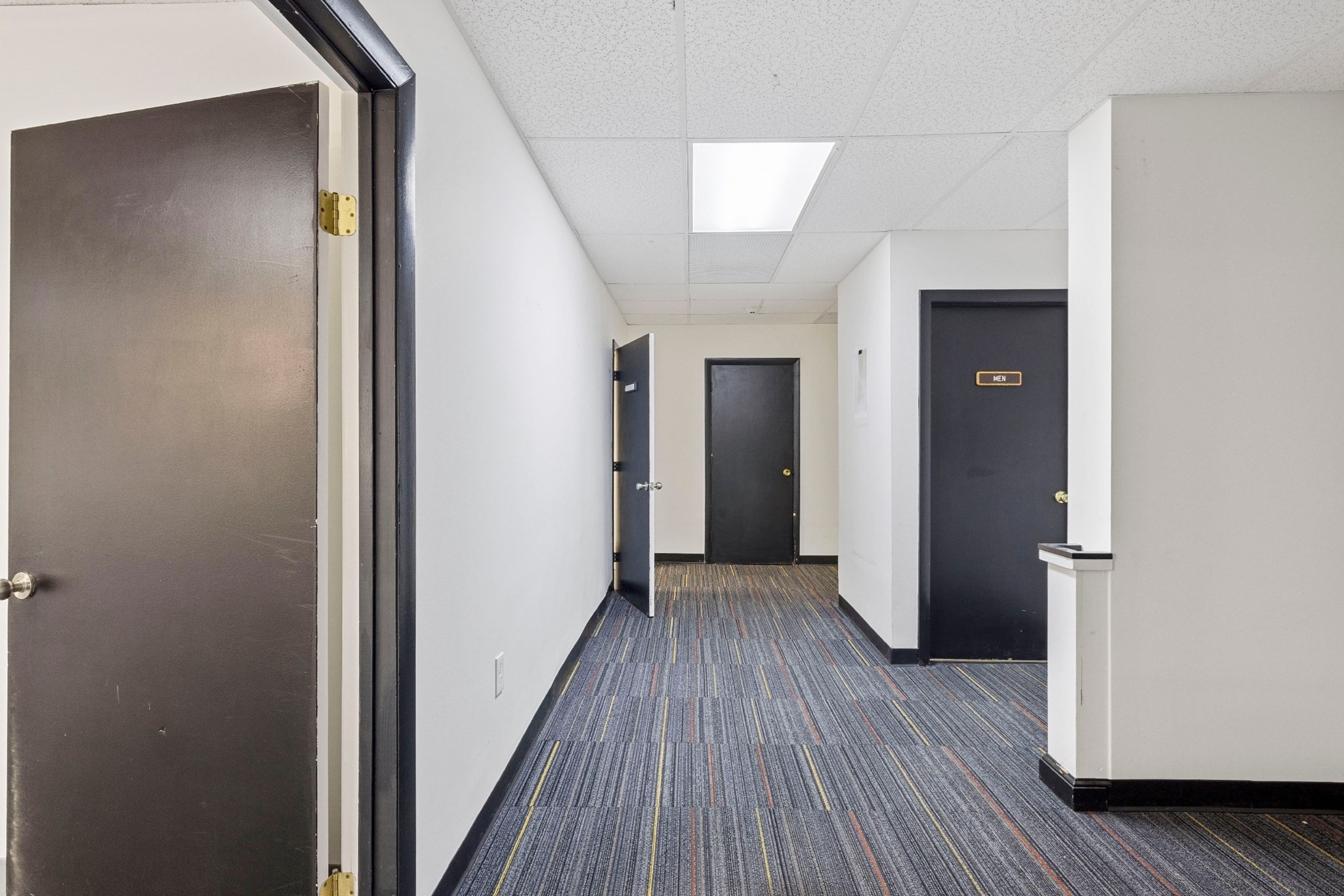 113 Terrace Hall Ave Unit 1, Burlington, MA 01803 - Image 16