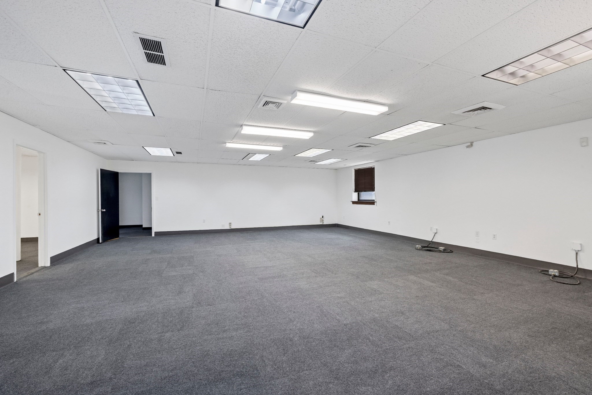 113 Terrace Hall Ave Unit 1, Burlington, MA 01803 - Image 9