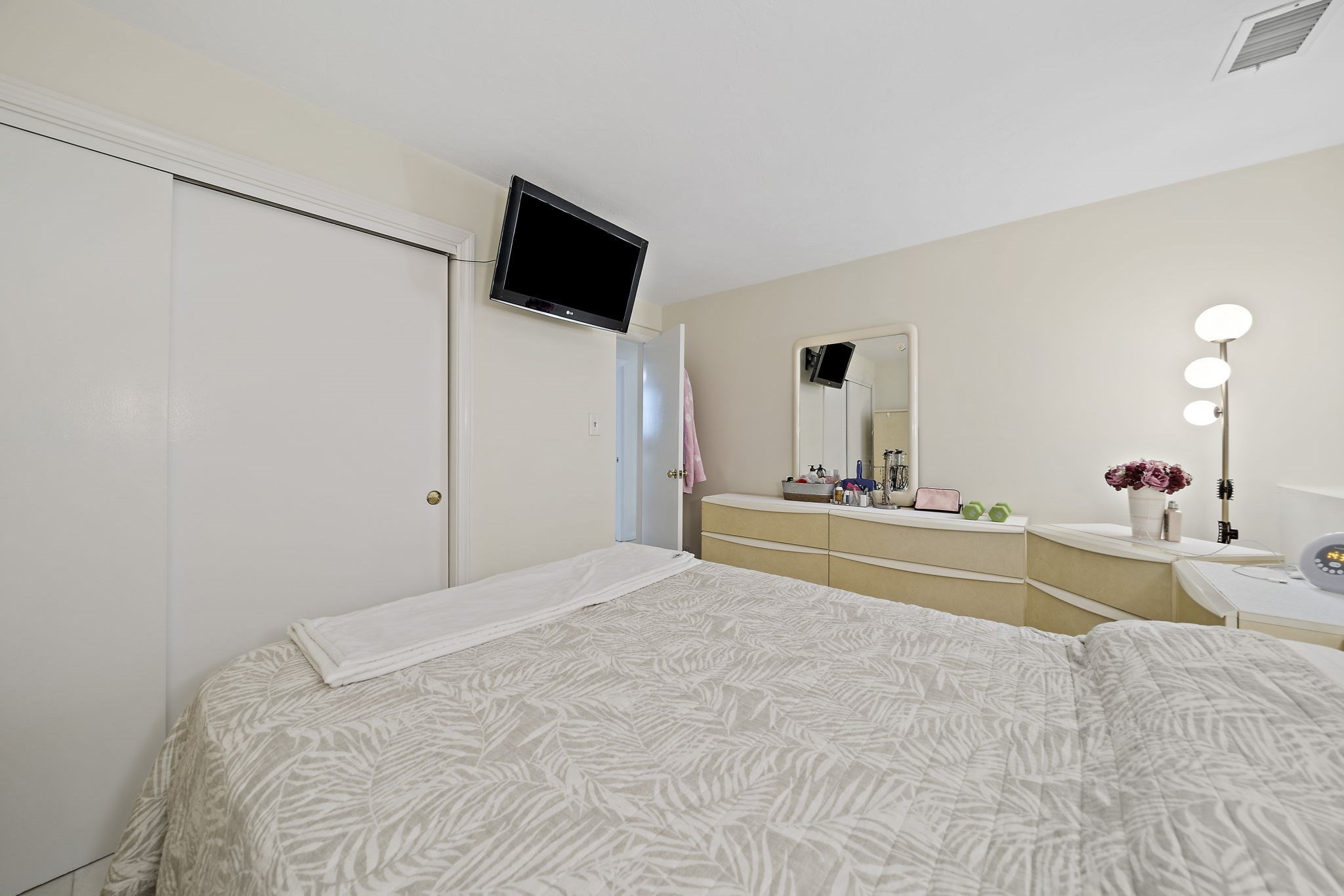 8 Jackson Street Unit B-2, Quincy, MA 02169 - Image 12
