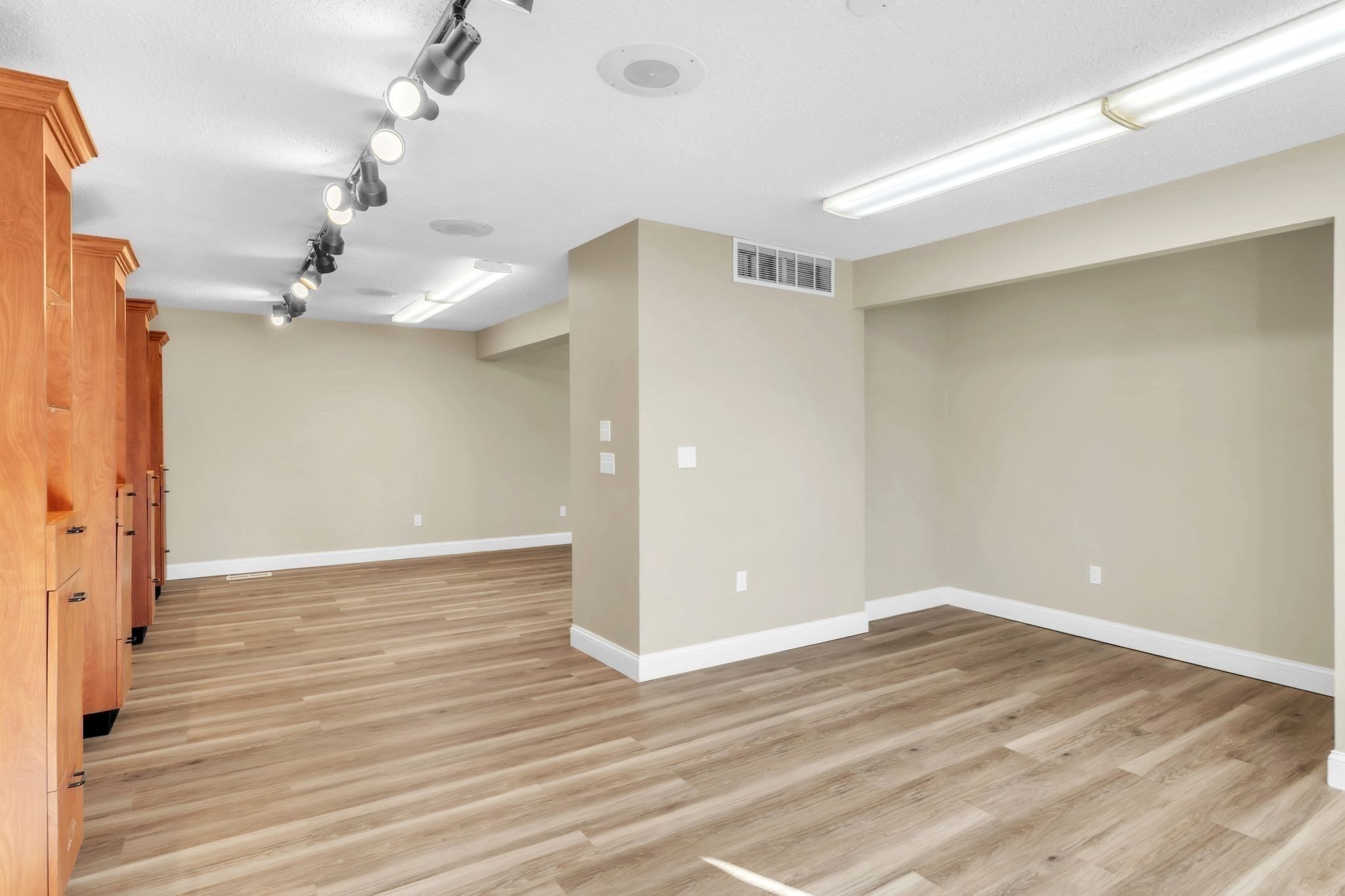 2166 Main St, Palmer, MA 01080 - Image 20