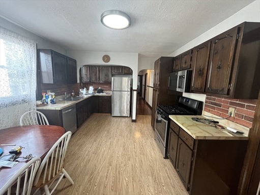 32 Howell St., Apt 2