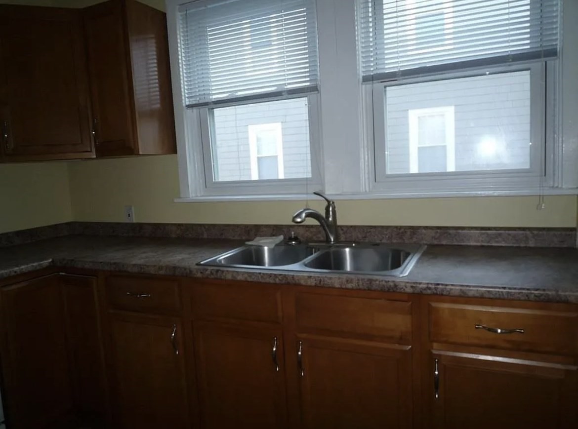 884 Robeson St, Fall River, MA 02720 - Image 15