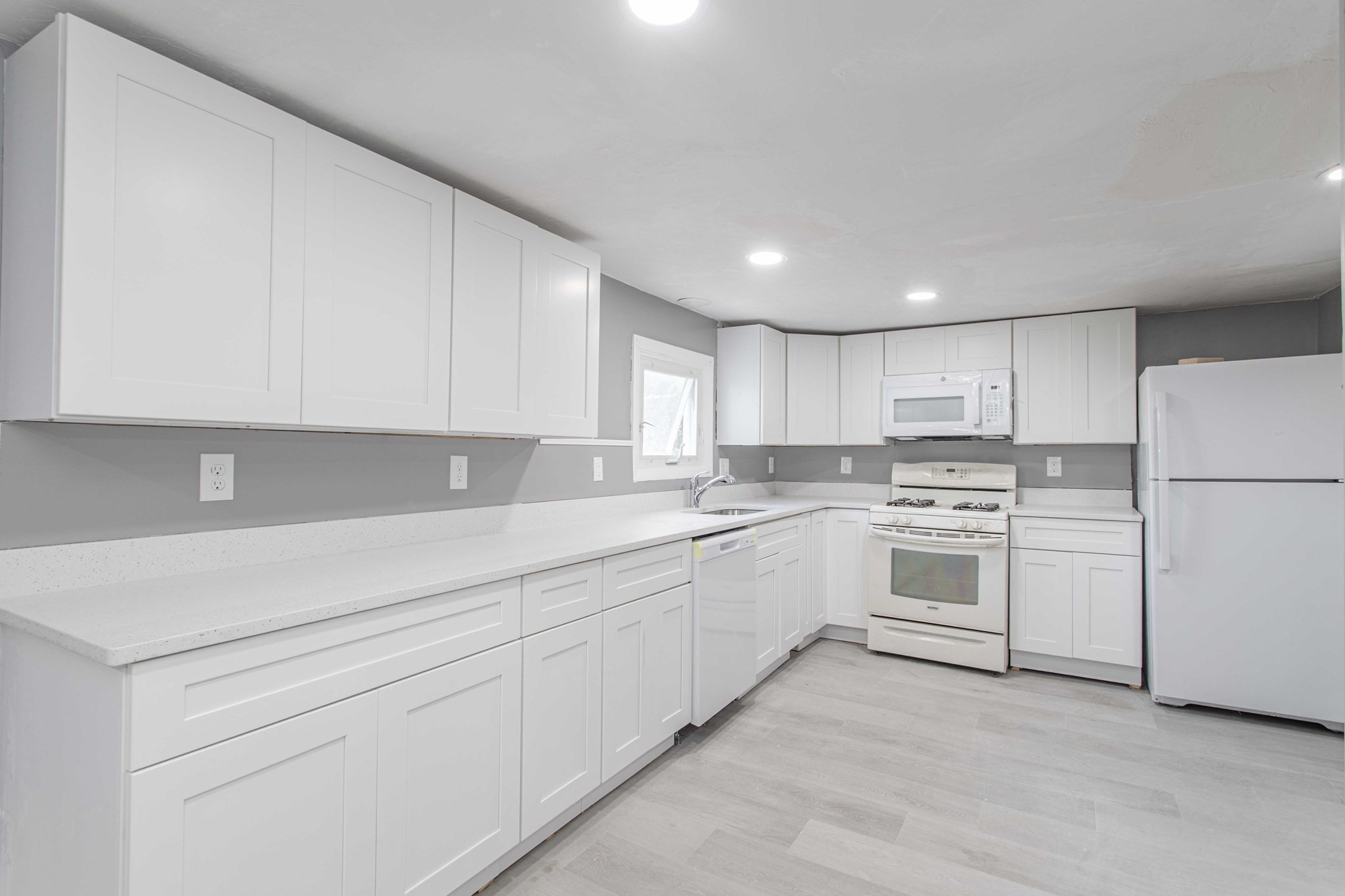 568 2nd St, Fall River, MA 02721 - Image 10