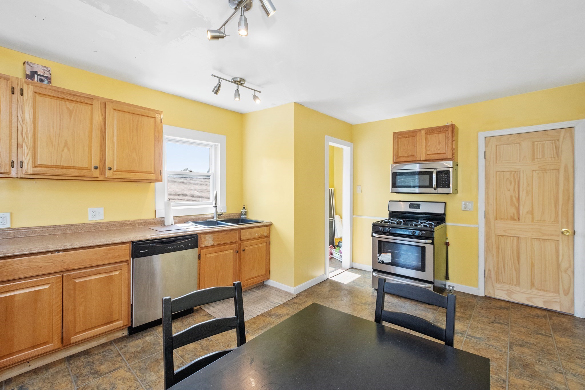 347 Centre St., Quincy, MA 02169 - Image 24