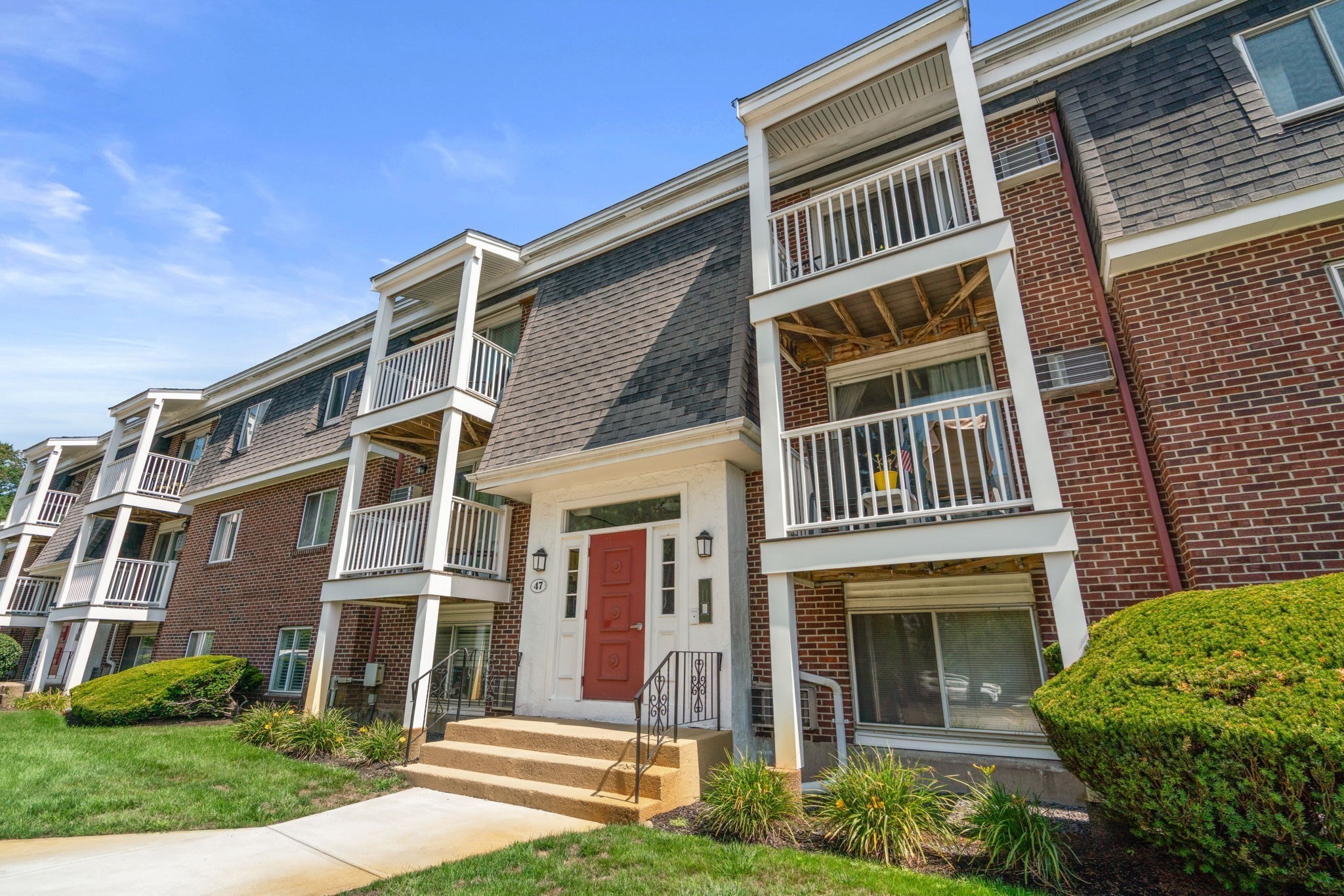 47 Will Dr #114, Canton, MA 02021