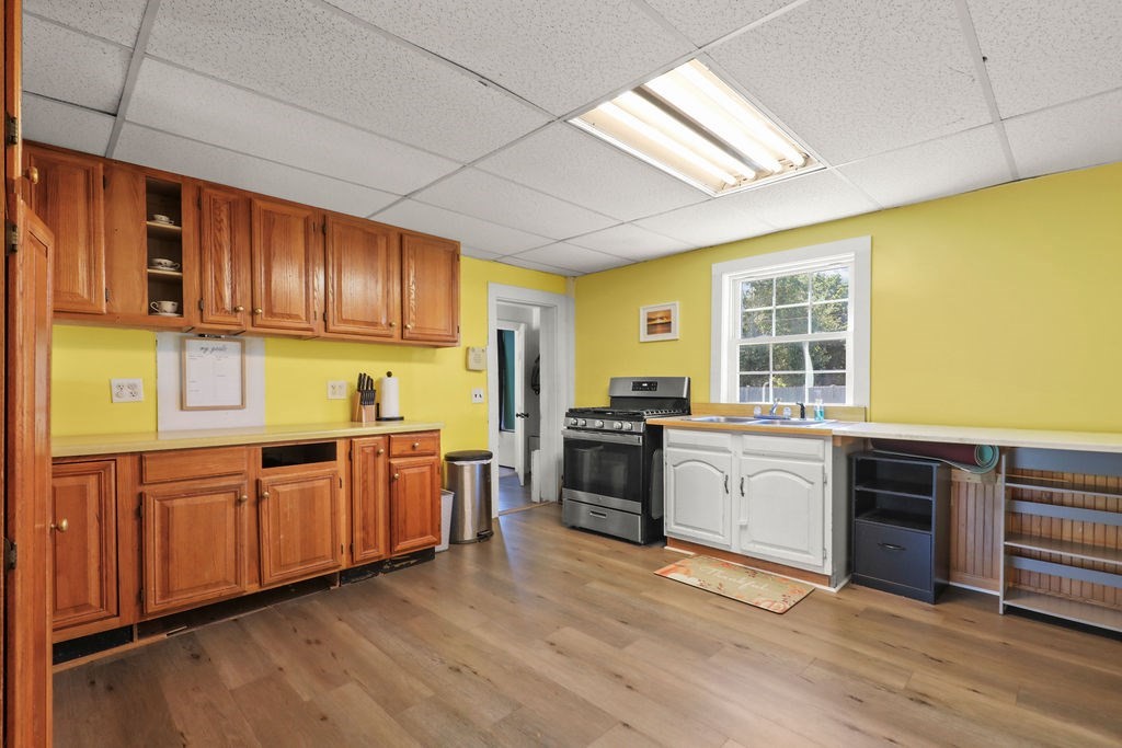 421 Huttleston Ave, Fairhaven, MA 02719 - Image 8