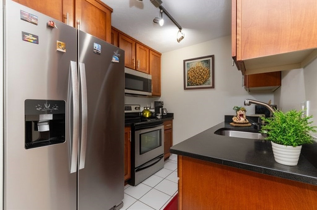 115 Highland Avenue Unit PH21, Somerville, MA 02143 - Image 6
