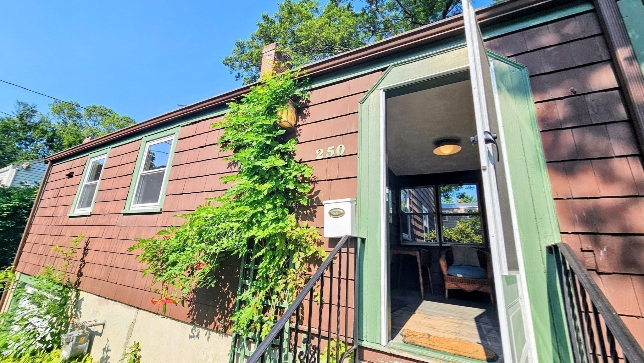 250 Woodcliff Rd, Newton, MA 02461 - Image 2