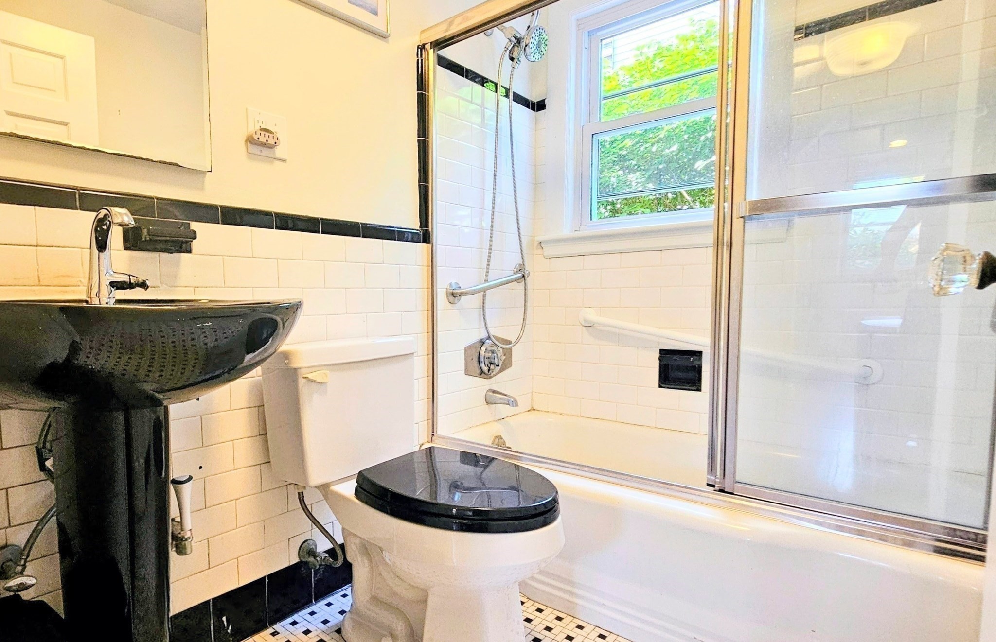 250 Woodcliff Rd, Newton, MA 02461 - Image 13