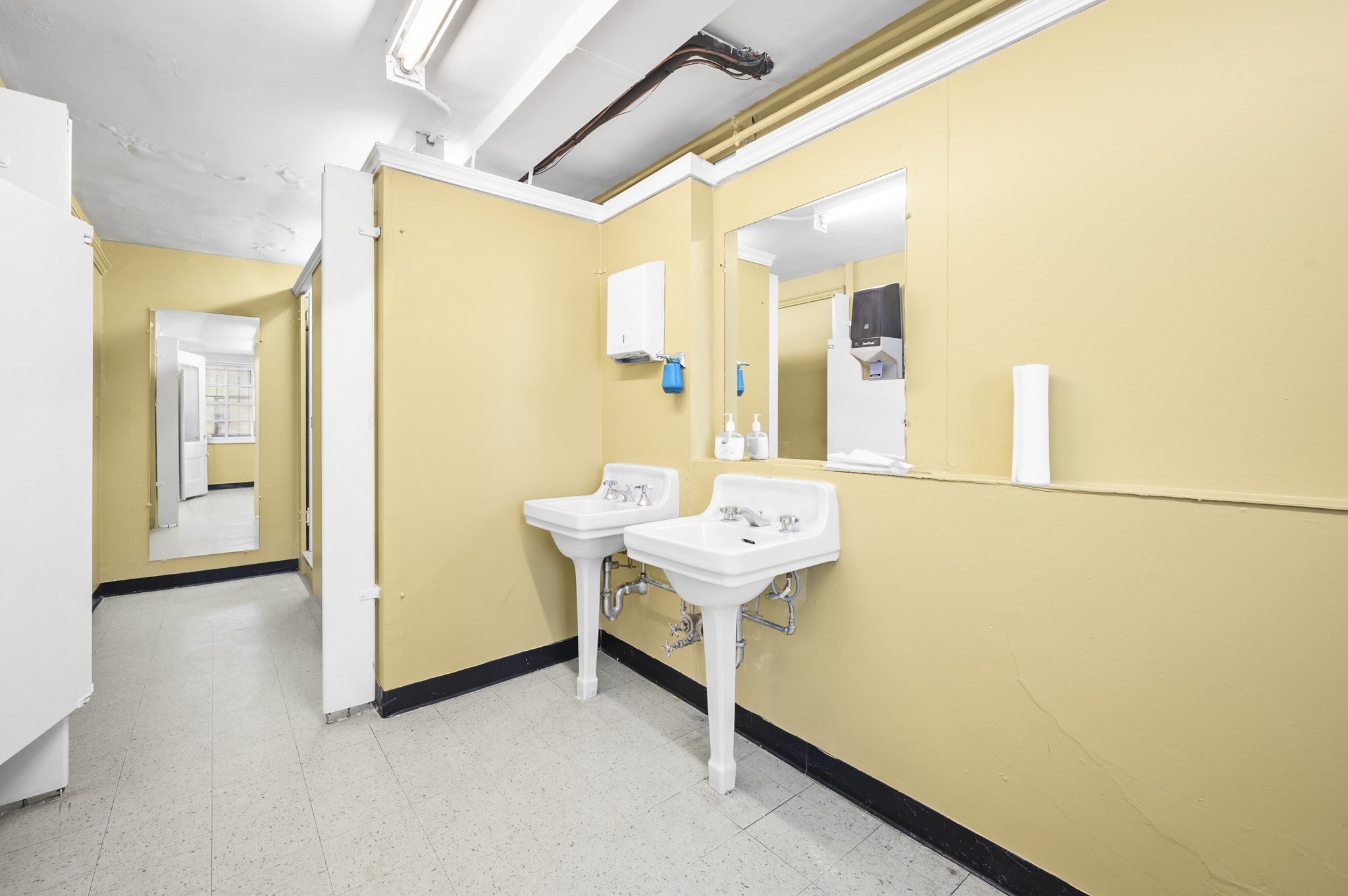 2343 Washington, Roxbury, Boston, MA 02119 - Image 16