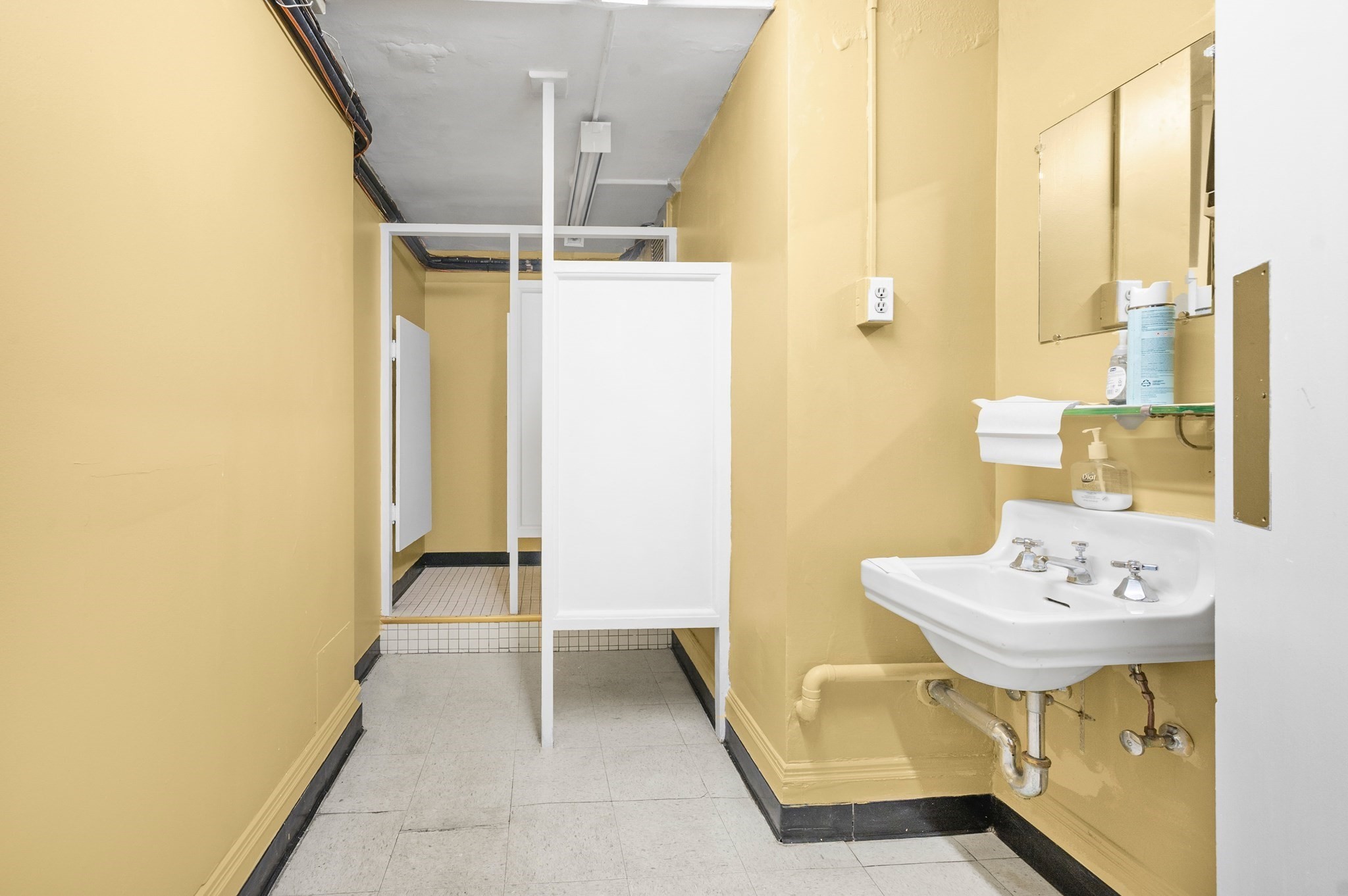 2343 Washington, Roxbury, Boston, MA 02119 - Image 19