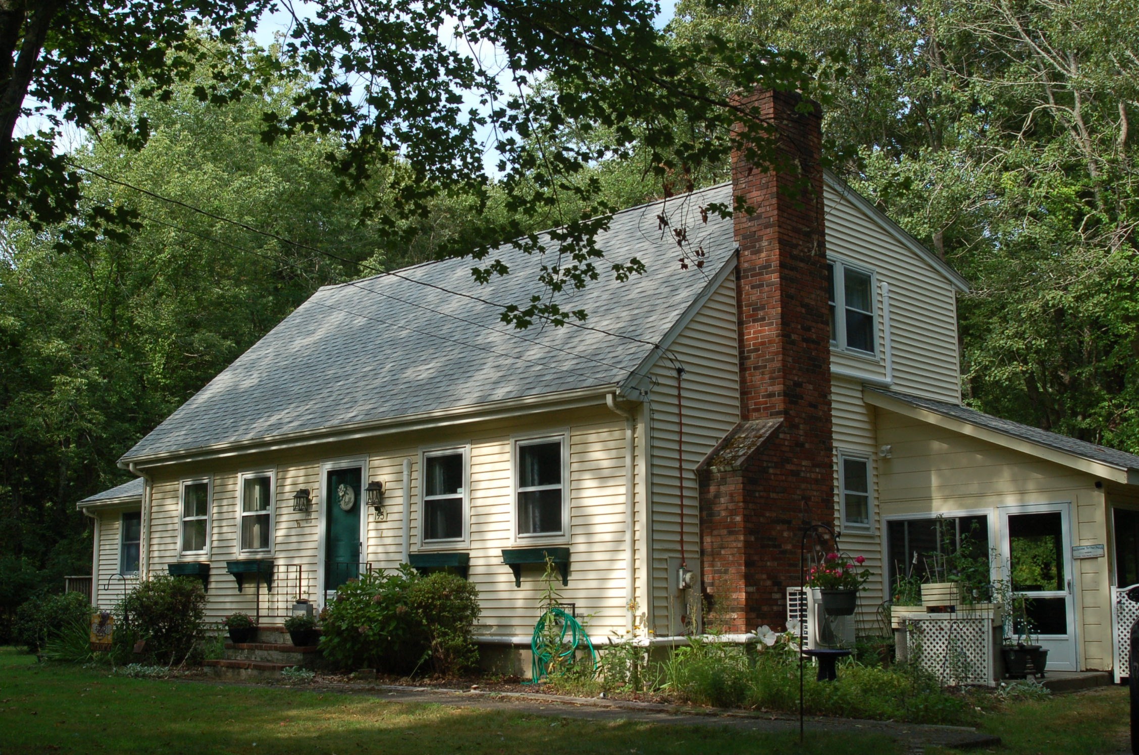 195 Slab Bridge Rd, Freetown, MA 02702 - Image 1