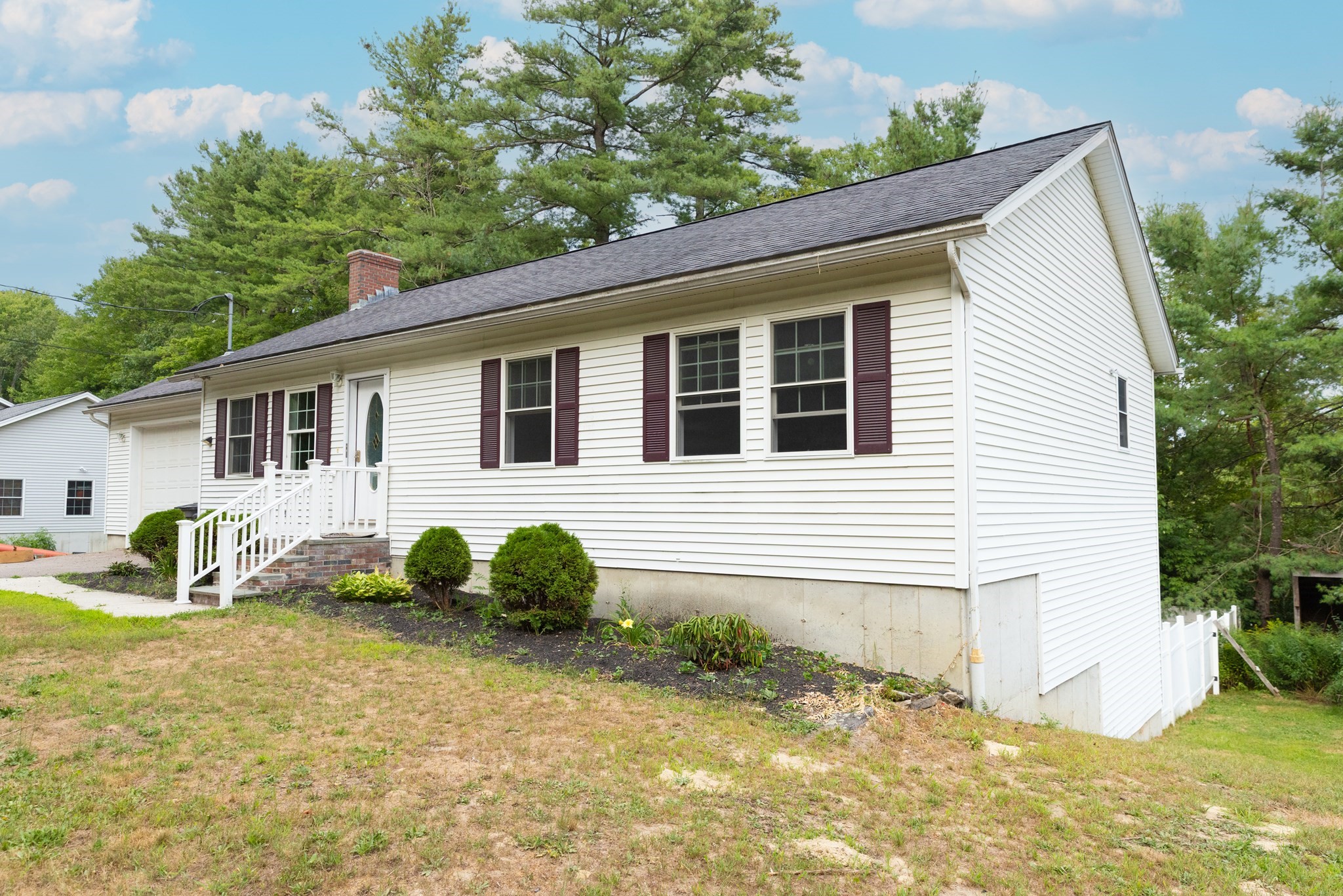 126 Dyer St, Gardner, MA 01440 - Image 2