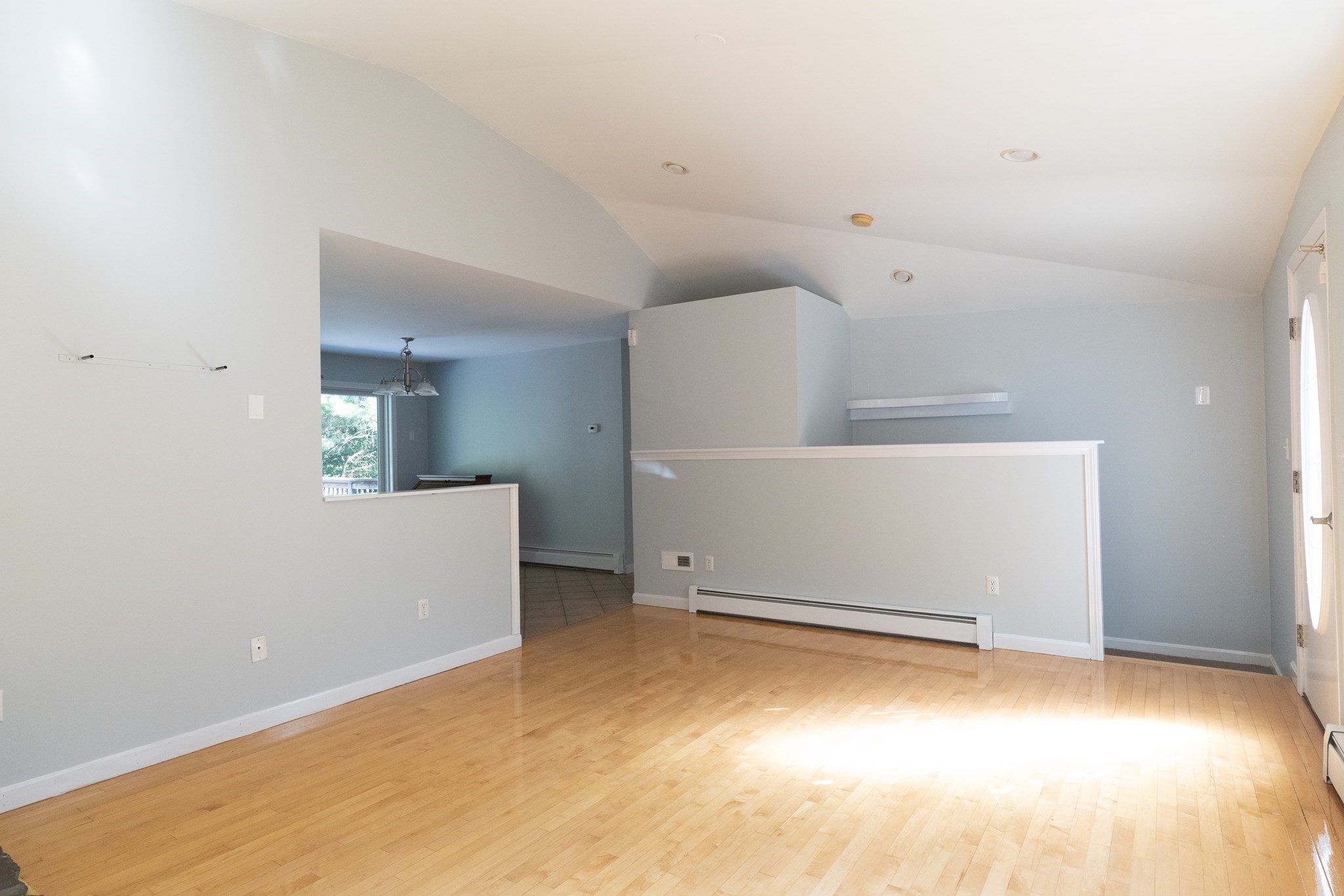 126 Dyer St, Gardner, MA 01440 - Image 4