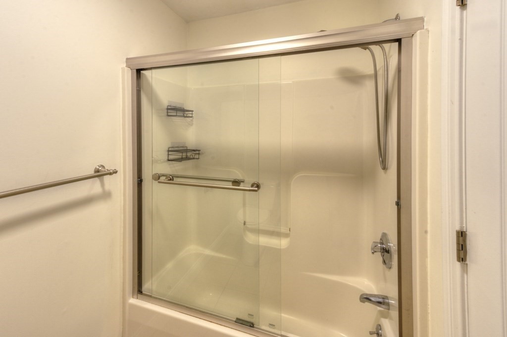 38 Johnson St, Worcester, MA 01604 - Image 26