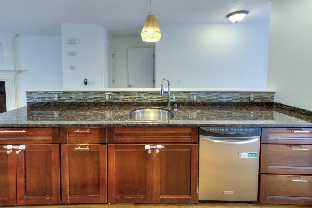 38 Johnson St, Worcester, MA 01604 - Image 7