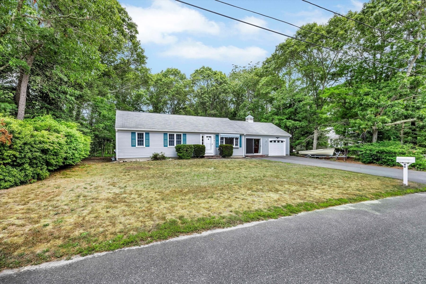 40 Beldan Ln, Barnstable, MA 02632