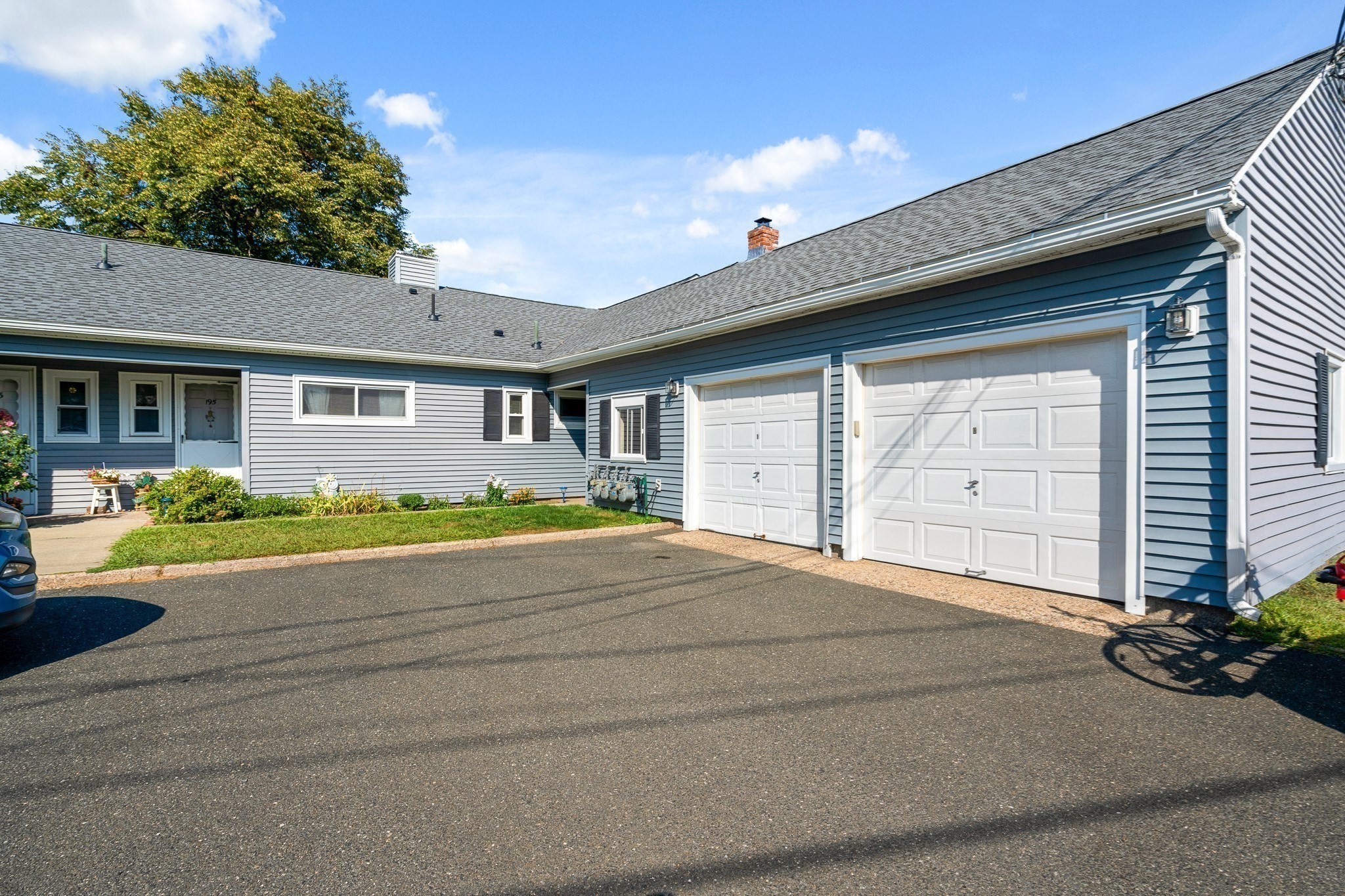 195 Greenwood Terrace #195, Chicopee, MA 01022