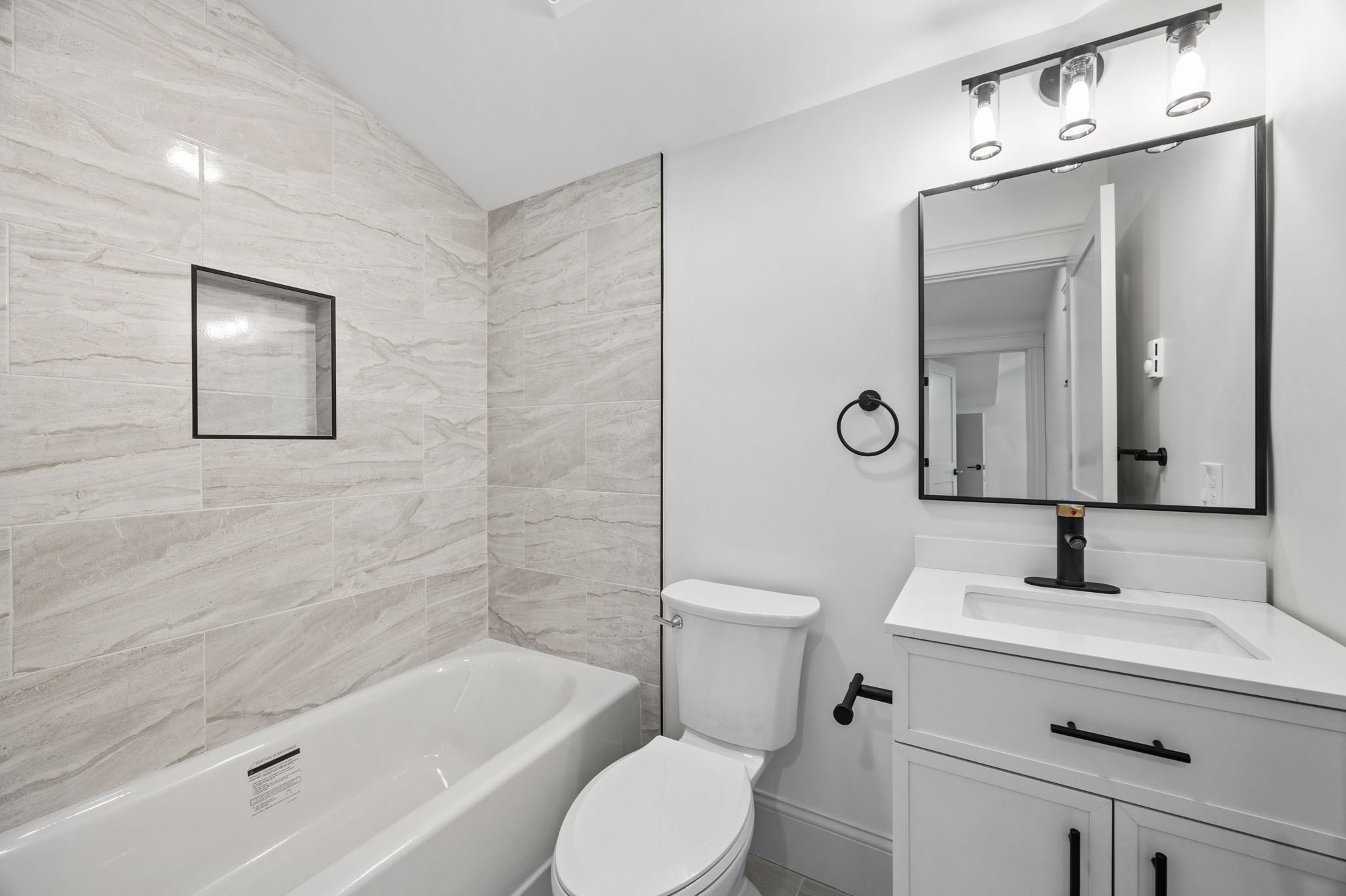 9 Swan Street Unit 3, Beverly, MA 01915 - Image 15