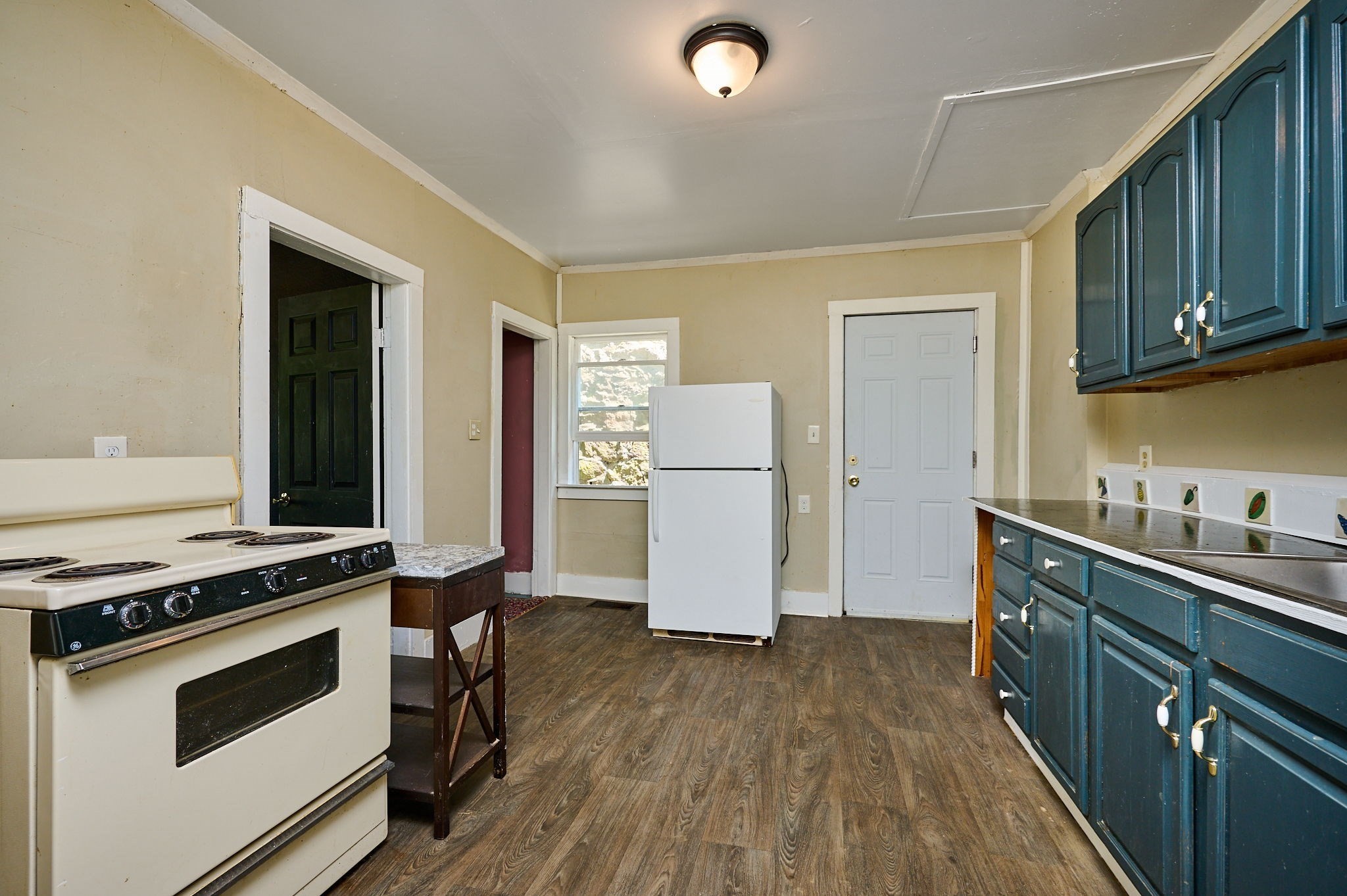 111 Deerfield St, Greenfield, MA 01301 - Image 6