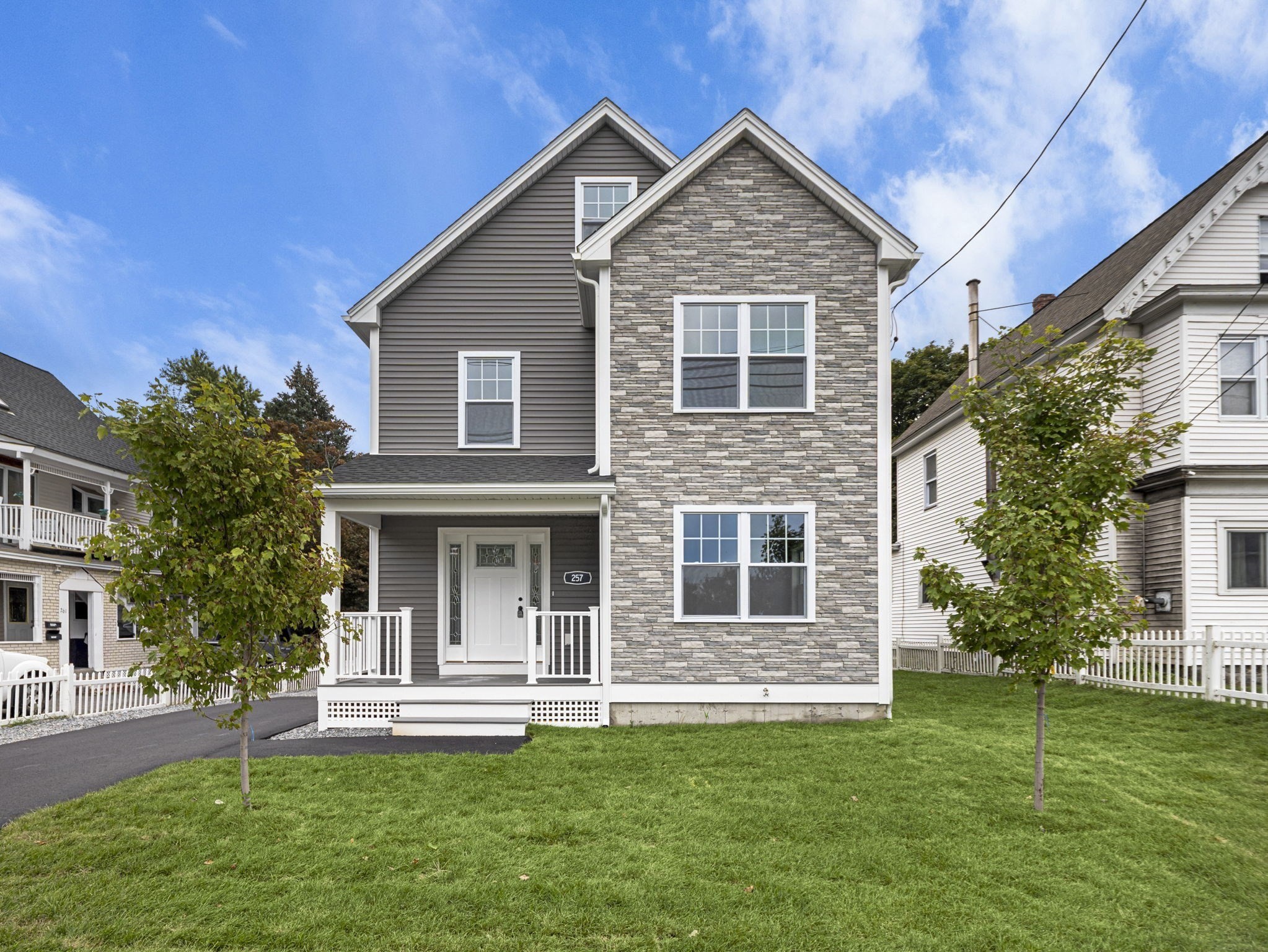 257 Aiken Ave, Lowell, MA 01850