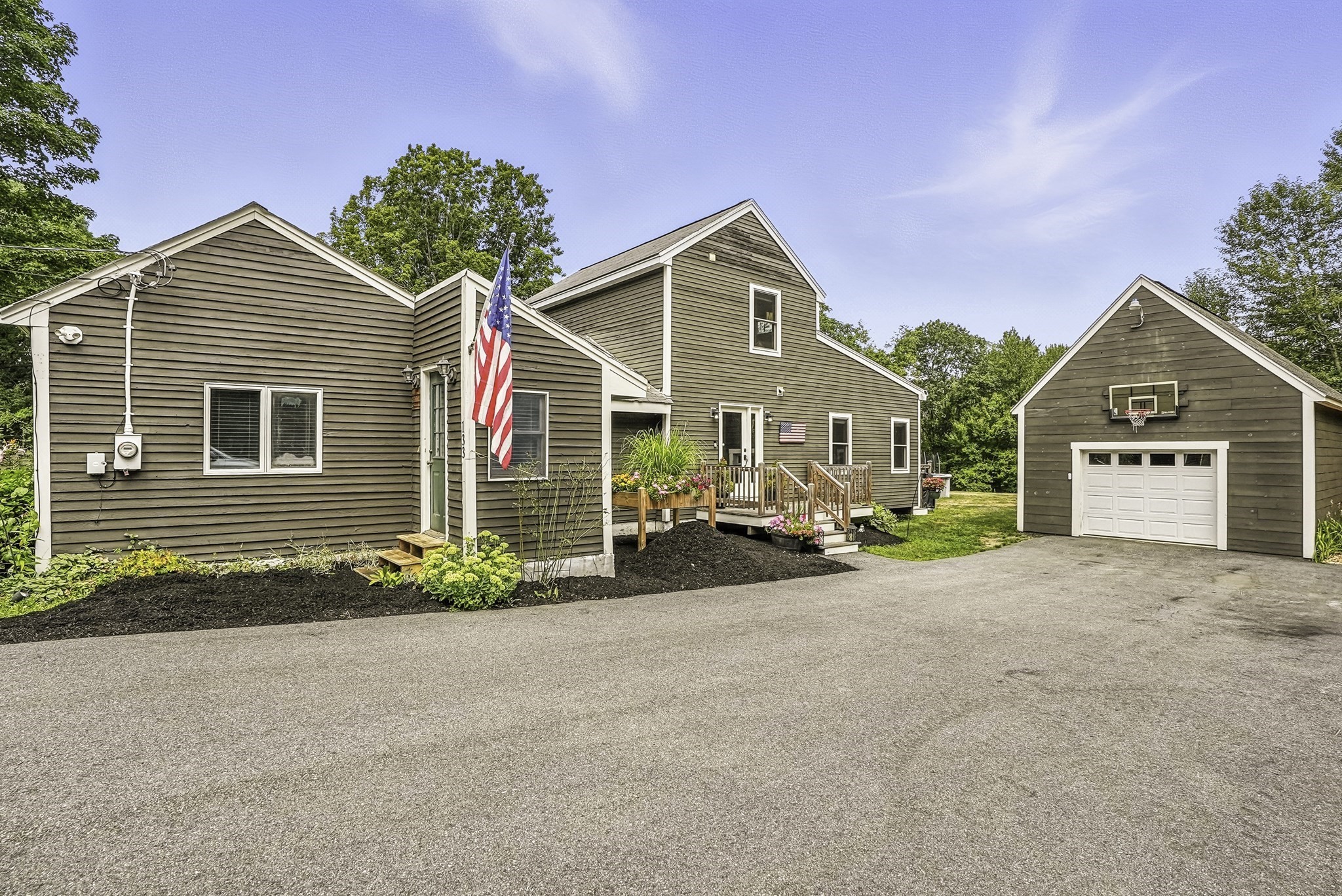 133 Rowley Hill Rd, Sterling, MA 01564