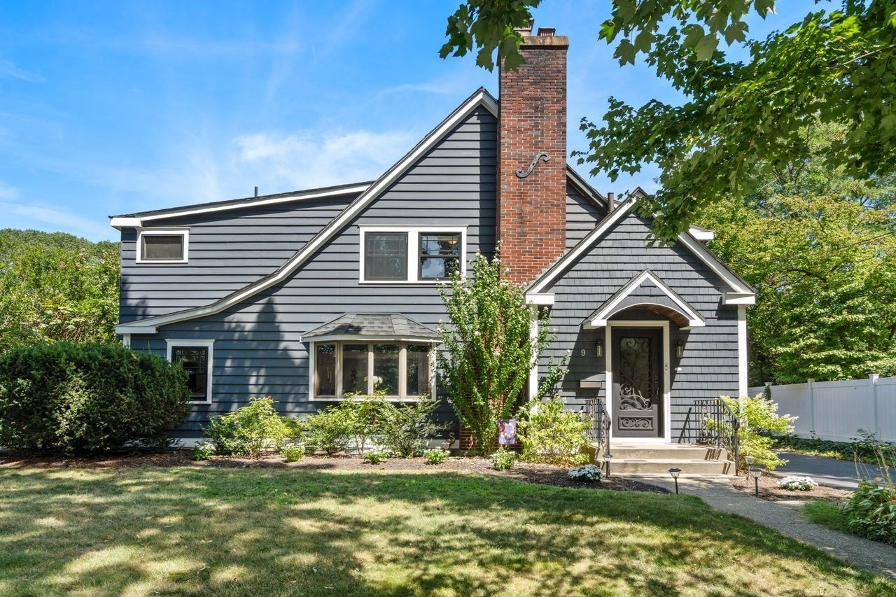 9 Venner Rd, Arlington, MA 02476