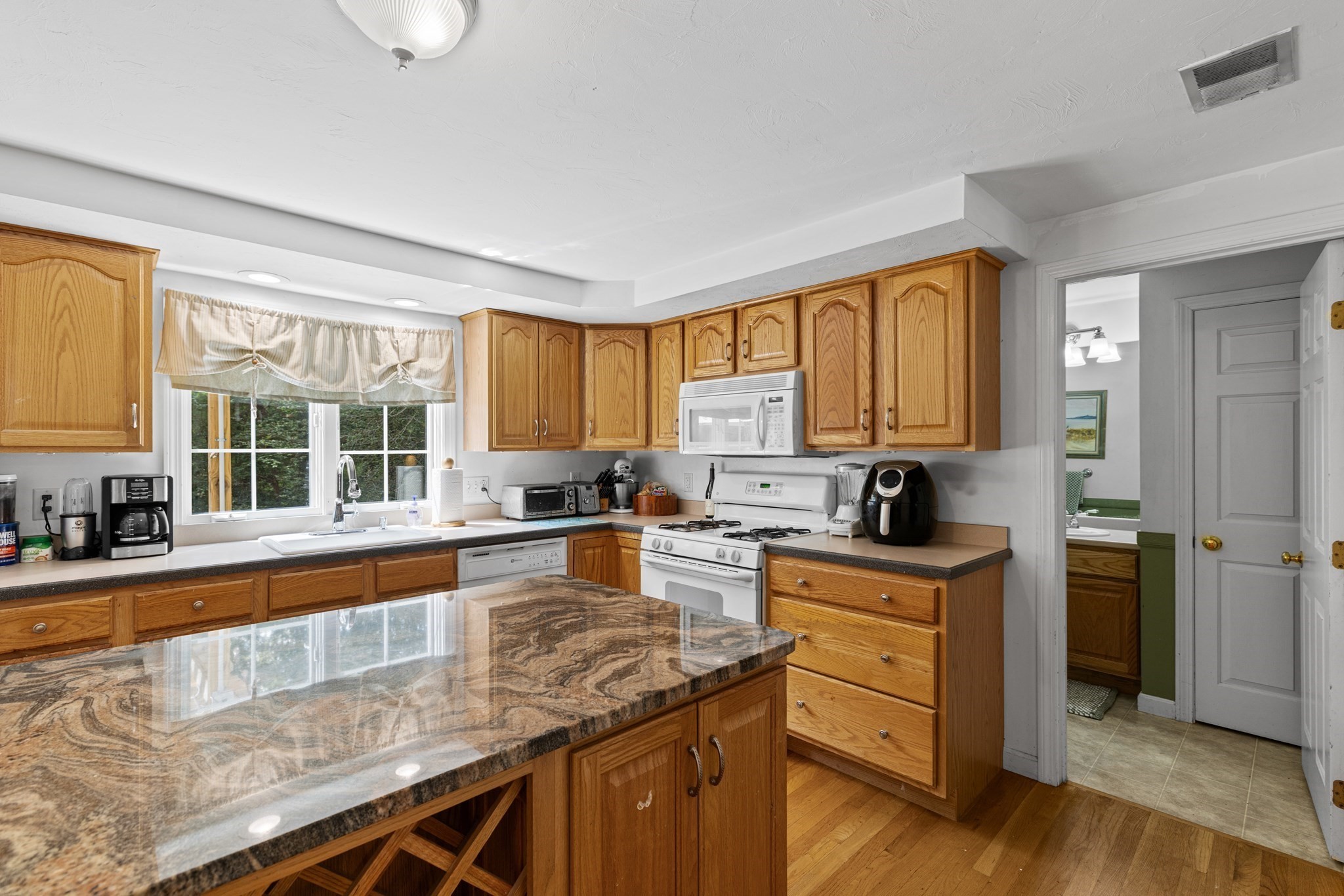 7 Great Cedar Xing, Lakeville, MA 02347 - Image 12