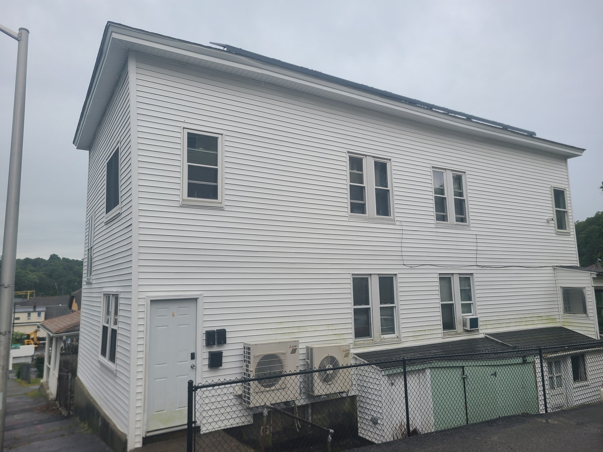 37 Adams Street, Worcester, MA 01604