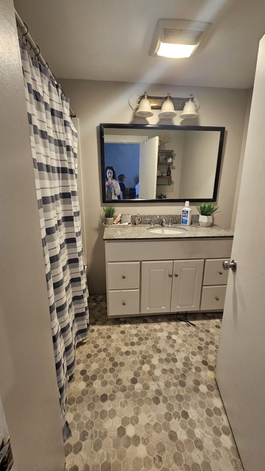 91 Everett St, Southbridge, MA 01550 - Image 21