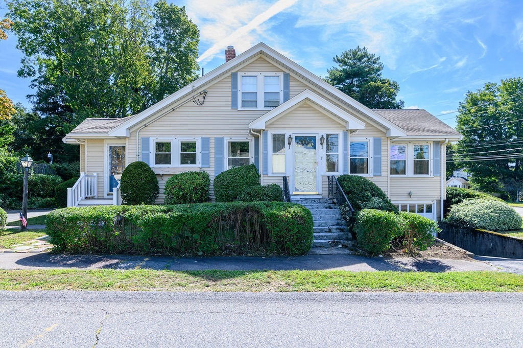 7 Mount Vernon Rd E, Weymouth, MA 02189