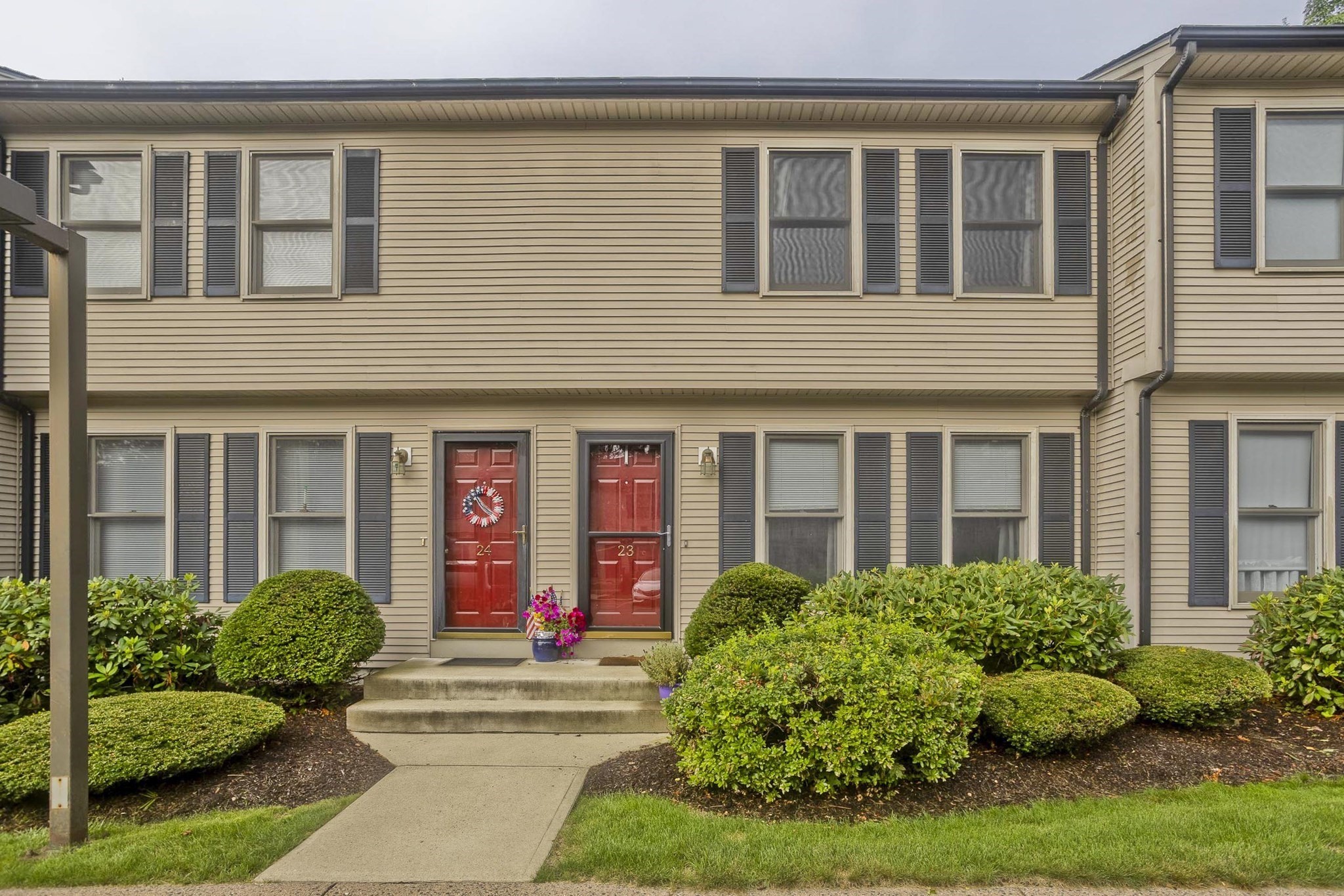 150 Hillside Rd #23, Westfield, MA 01085