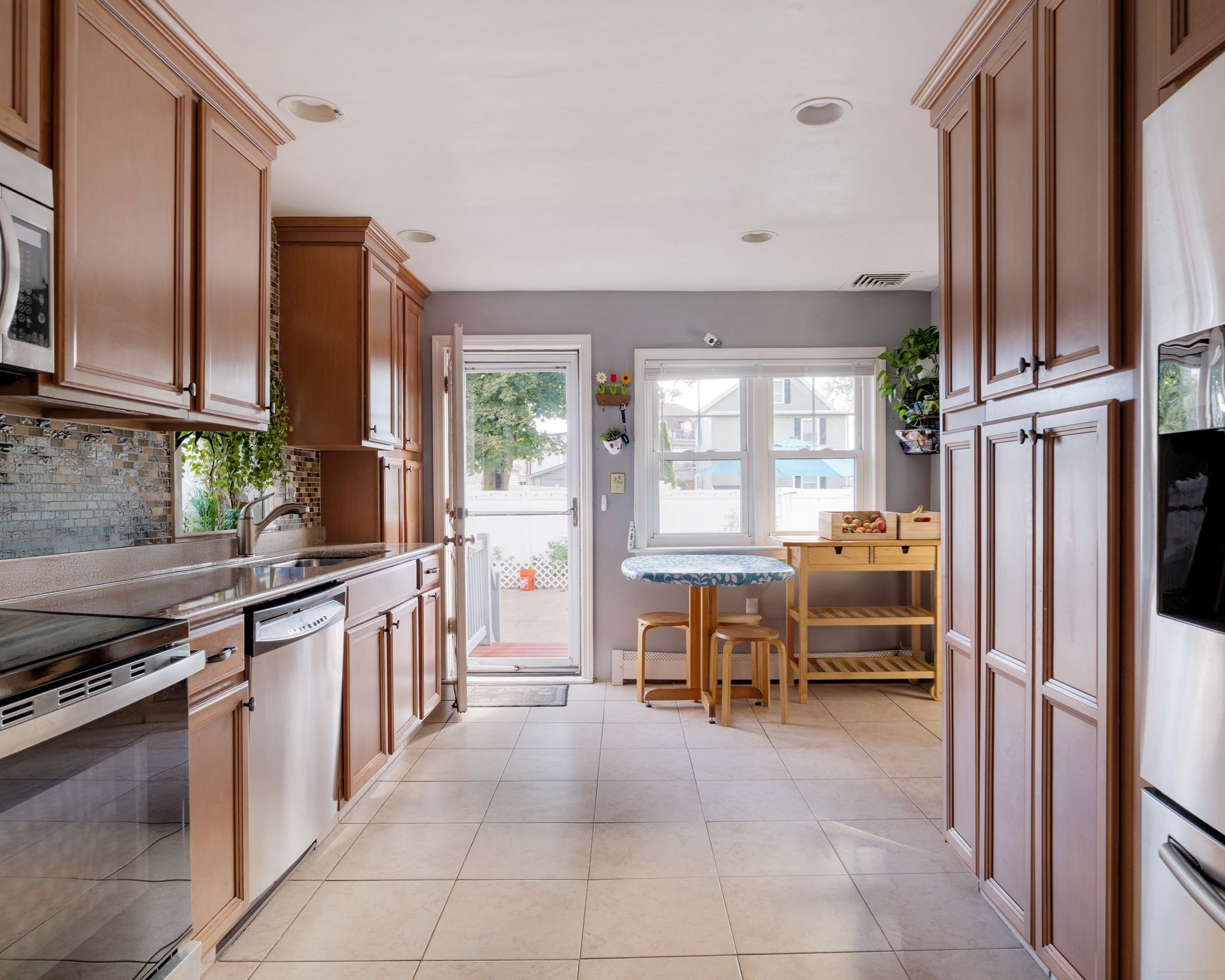 10 Elwood Pl, Revere, MA 02151 - Image 2