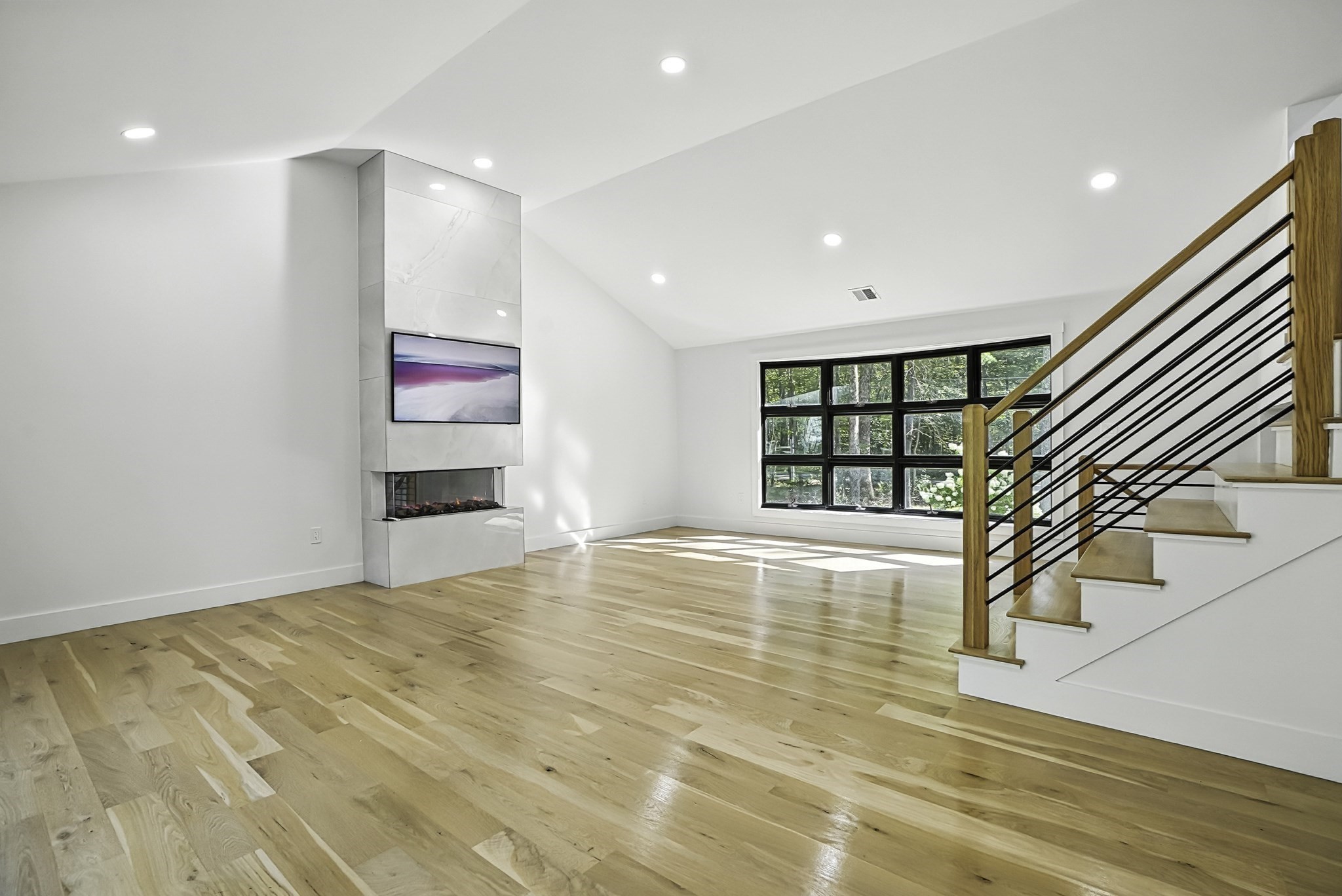 68 Pearl St, Upton, MA 01568 - Image 17