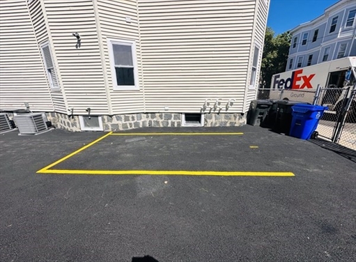 10 Cawfield, Apt Parking