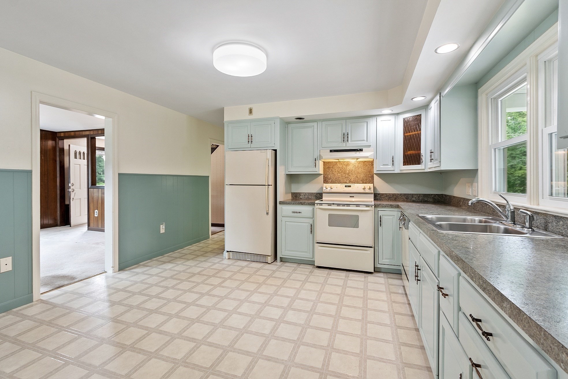 23 Tilton Ave, Lunenburg, MA 01462 - Image 15