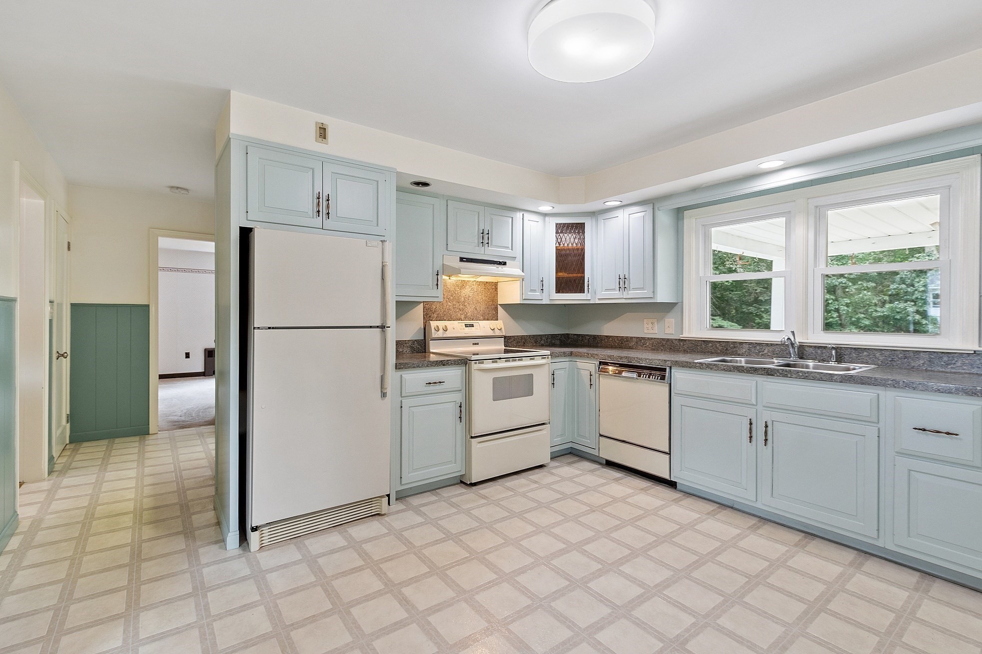 23 Tilton Ave, Lunenburg, MA 01462 - Image 17