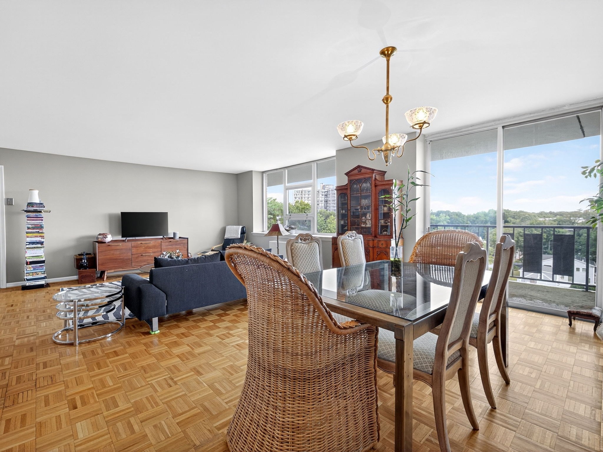 280 Boylston St. Unit 908, Newton, MA 02467